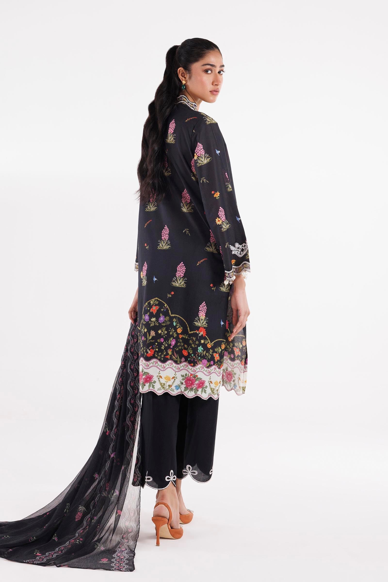 Stitched Muzlin Lawn Suit