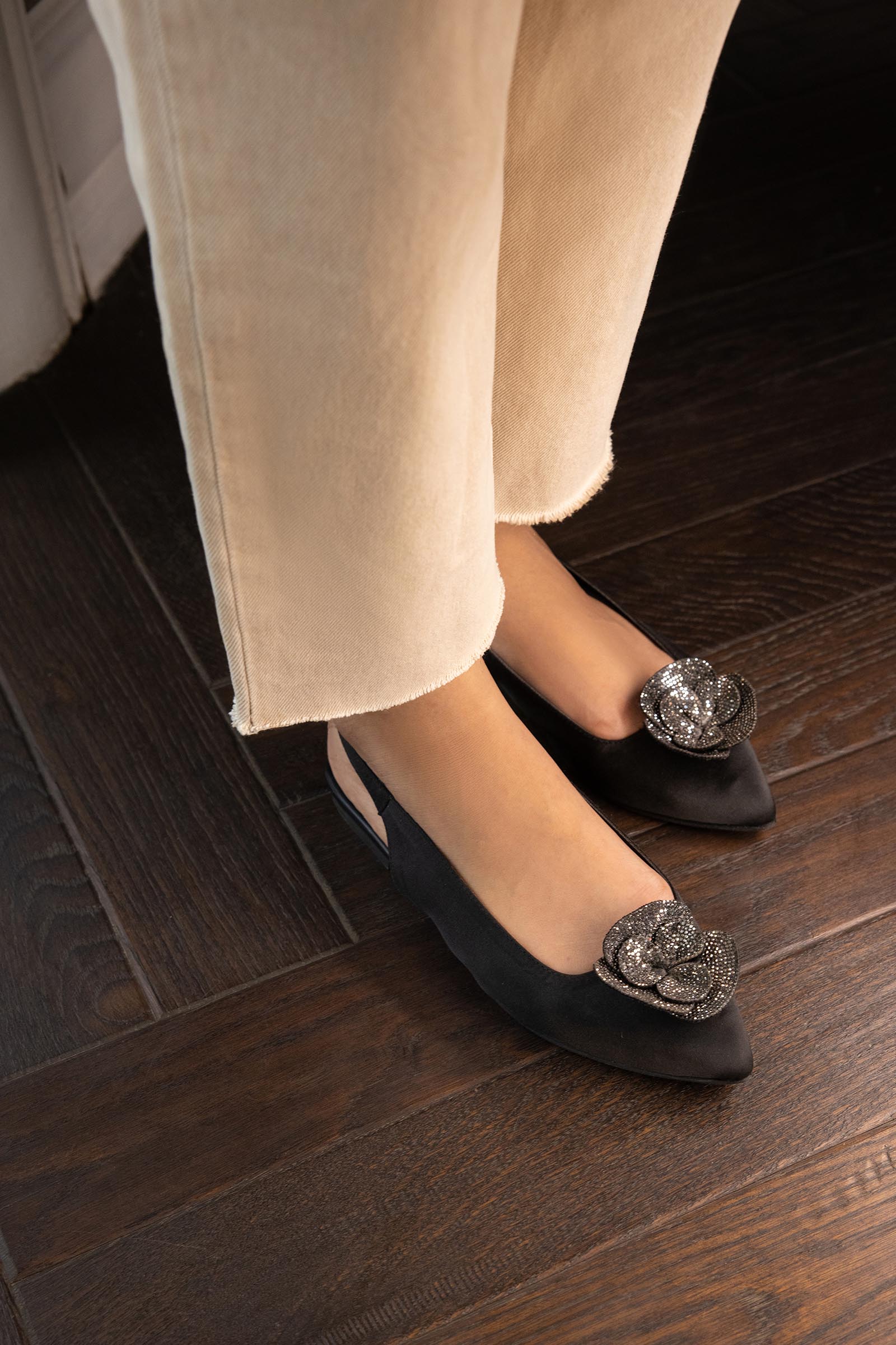 Black Floral Slingback