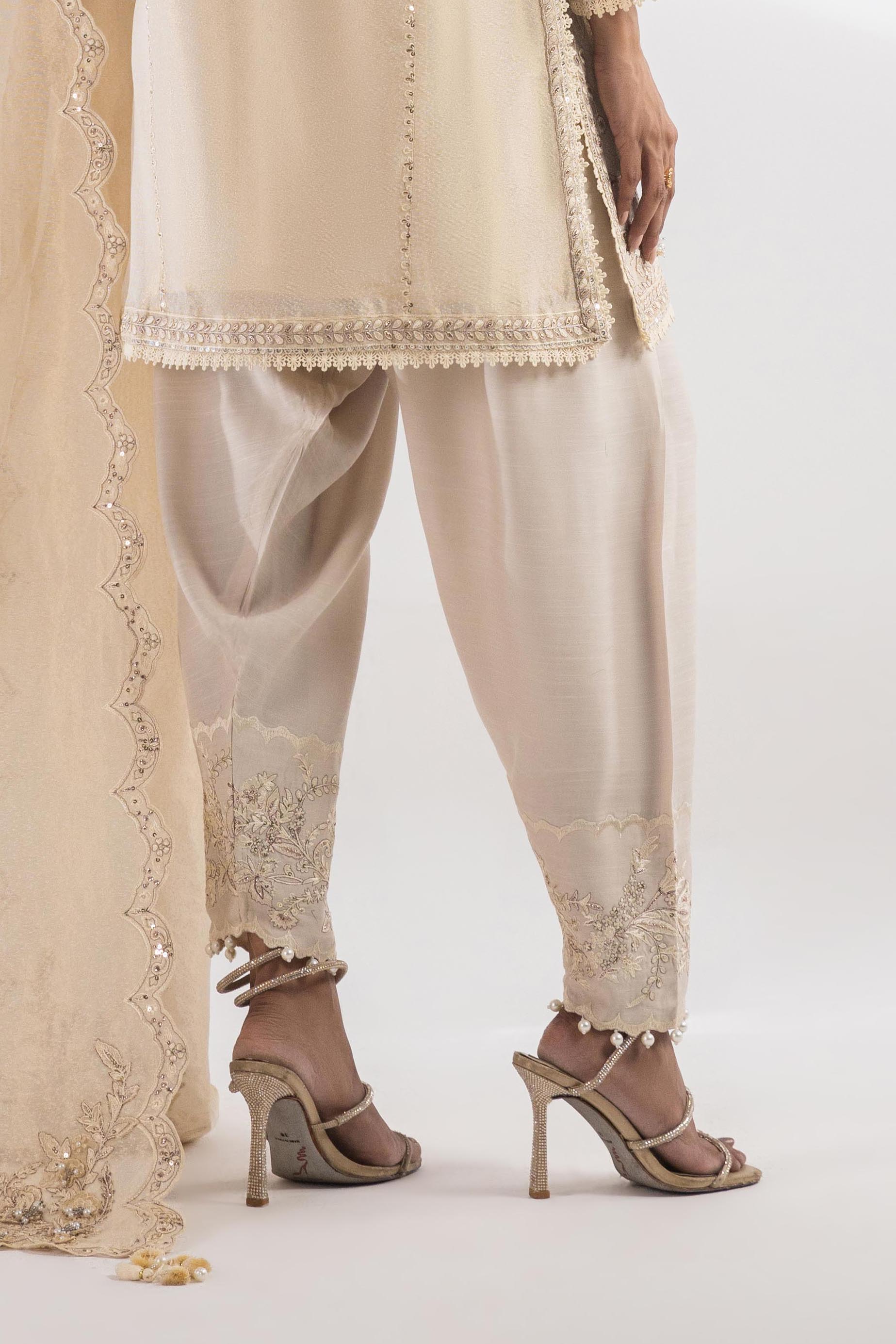 Stitched Signature Shalwar