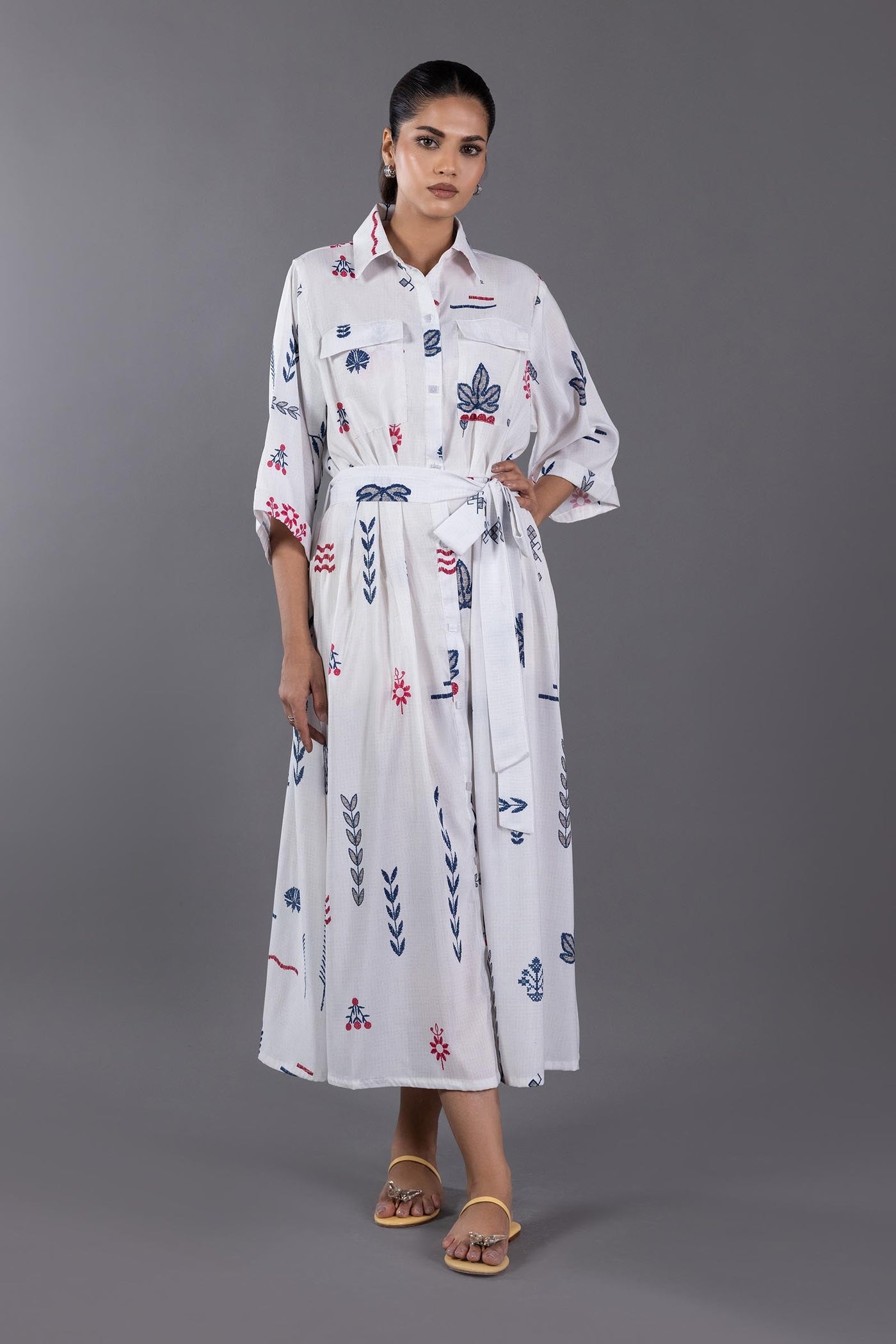 https://cdn.shopify.com/s/files/1/0740/1753/8280/files/SS25WWS176_1.jpg?v=1756728944