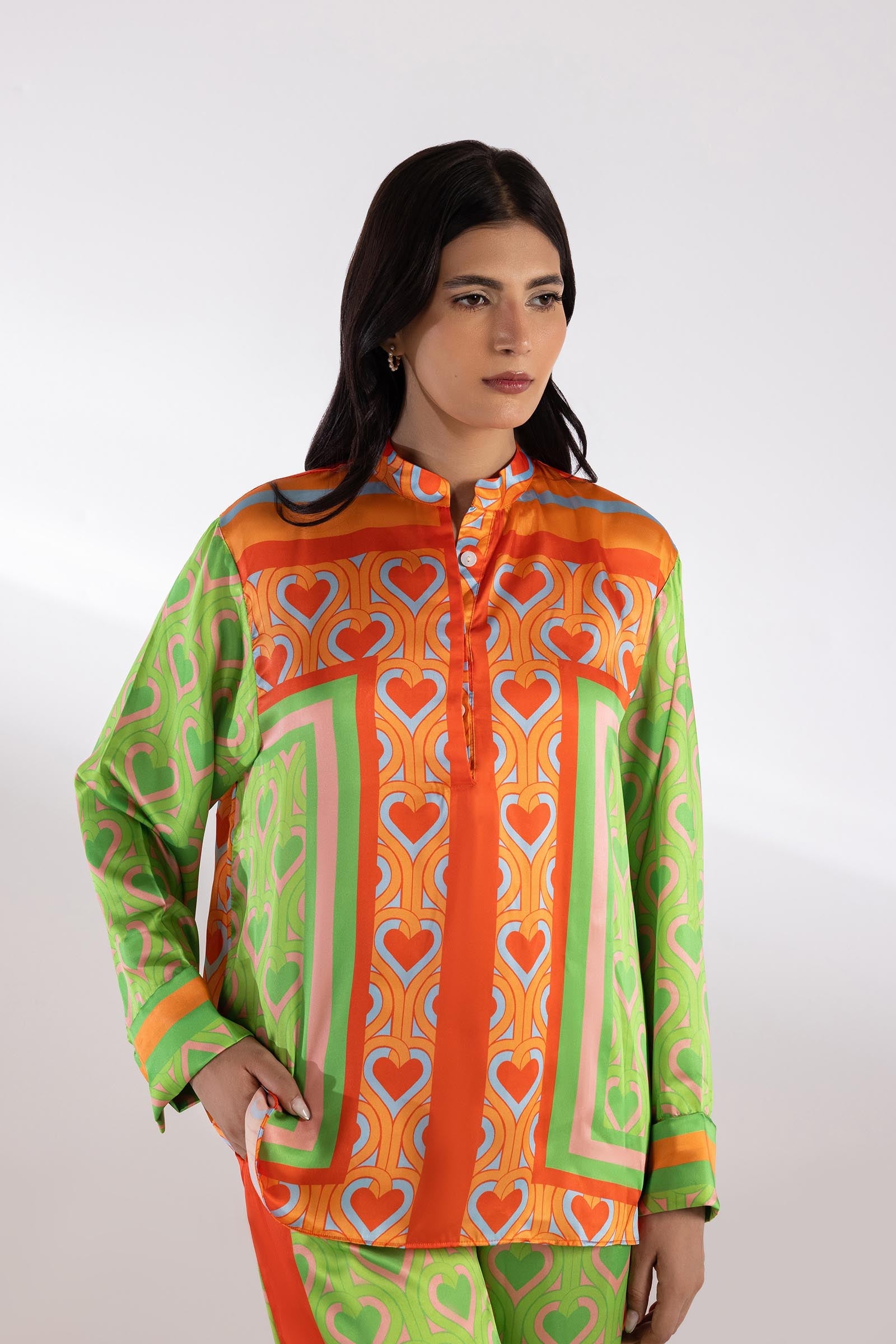 https://cdn.shopify.com/s/files/1/0740/1753/8280/files/SS25WWS185_4.jpg?v=1756728736