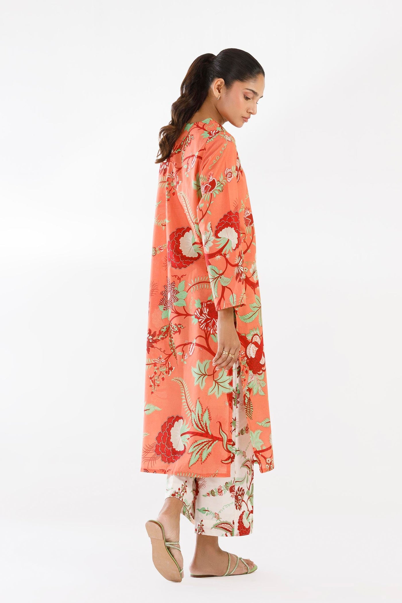 https://cdn.shopify.com/s/files/1/0740/1753/8280/files/SS26BSP171P2T_2.jpg?v=1775196052