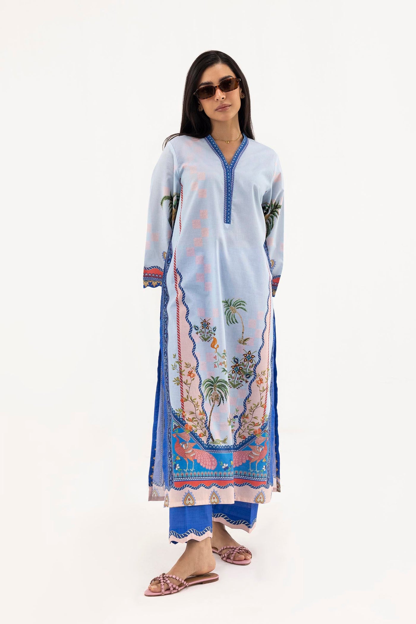sana-safinaz-pool-39914174