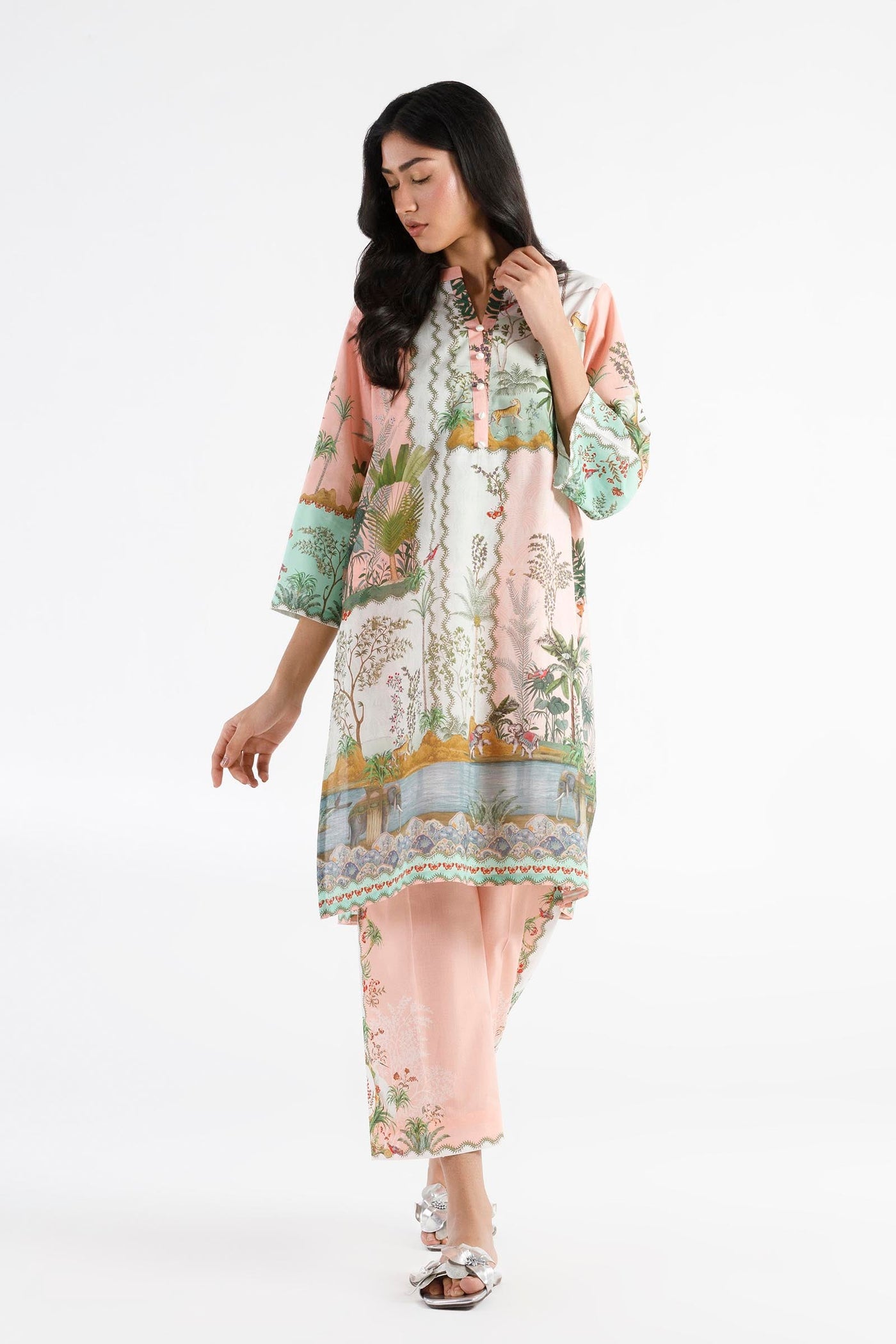 sana-safinaz-pool-62657601