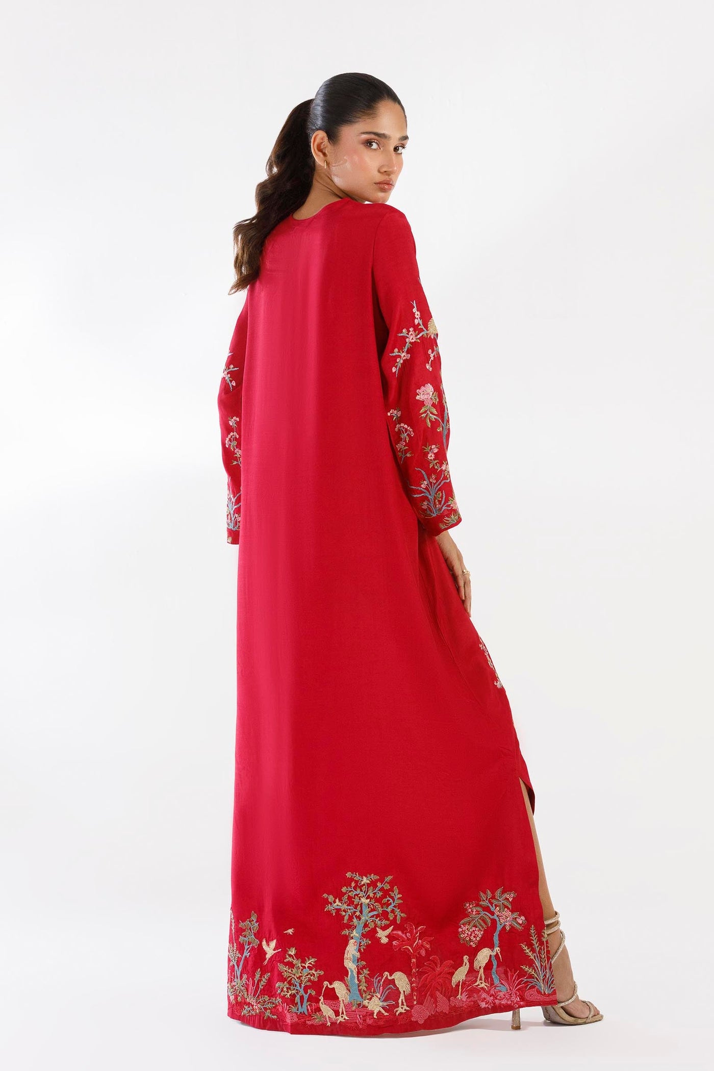 https://cdn.shopify.com/s/files/1/0740/1753/8280/files/SS26EXE617_2.jpg?v=1775192360