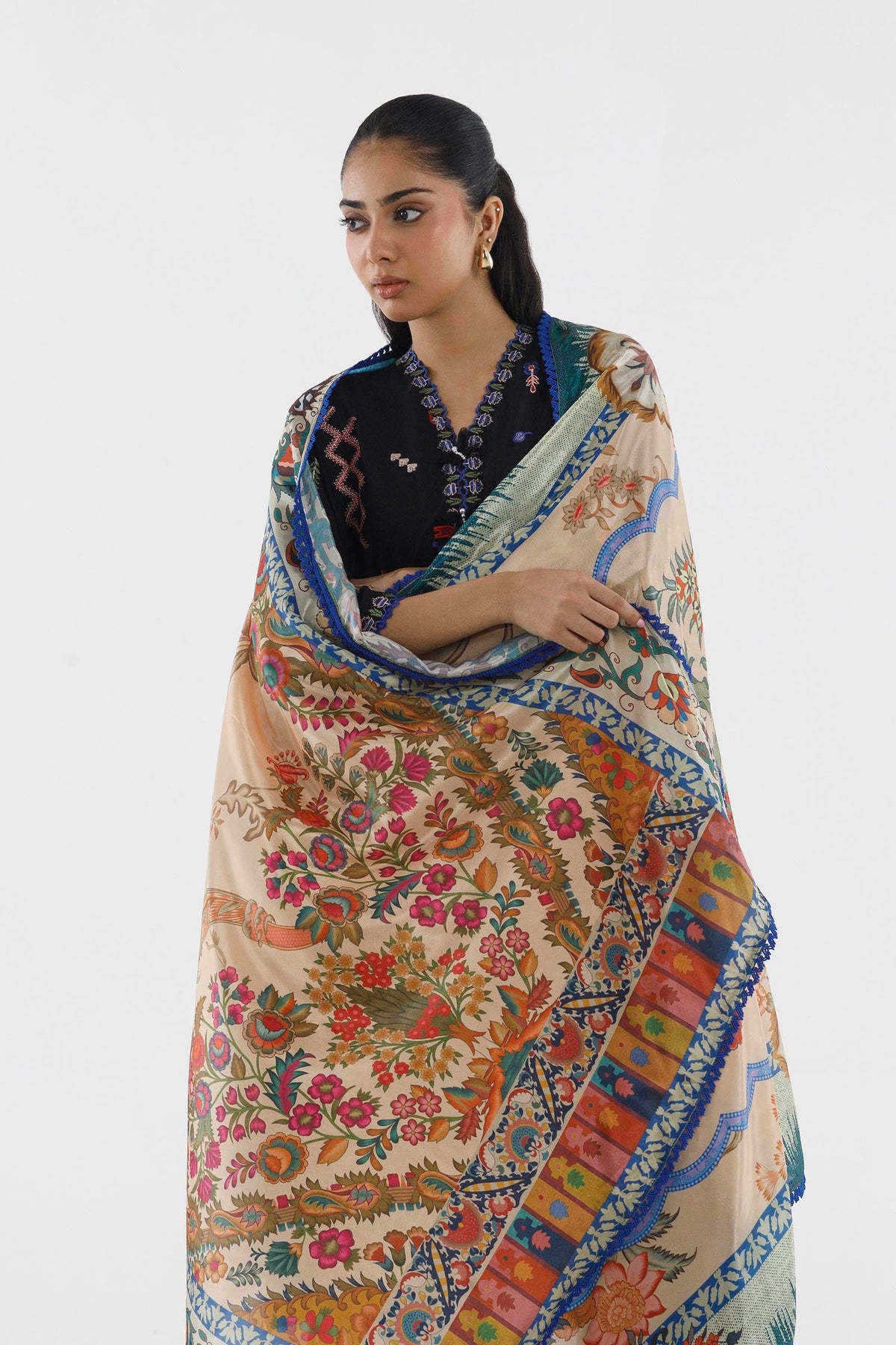 Stitched Embroidered Muzlin Cambric Suit