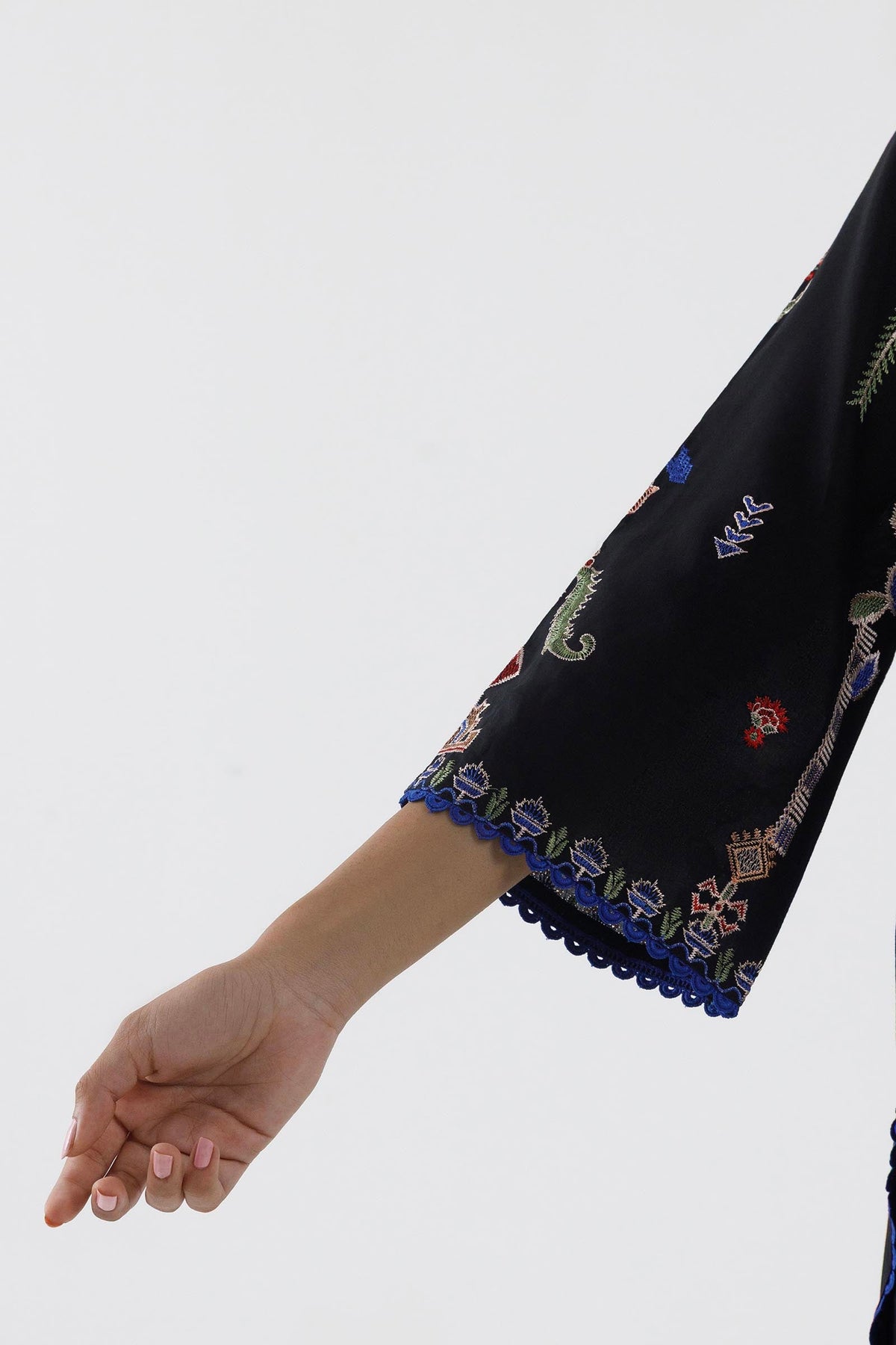 Stitched Embroidered Muzlin Cambric Suit