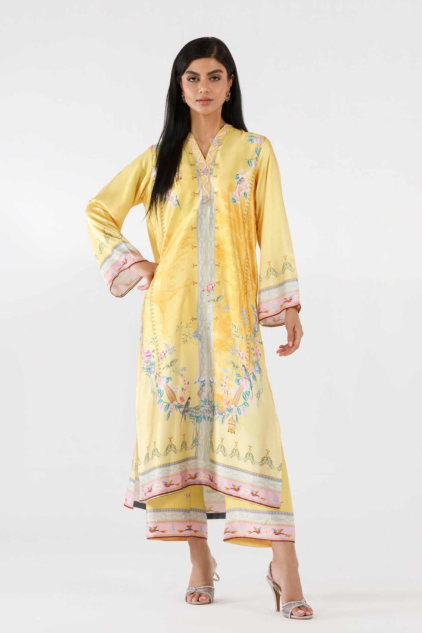 sana-safinaz-pool-83391716