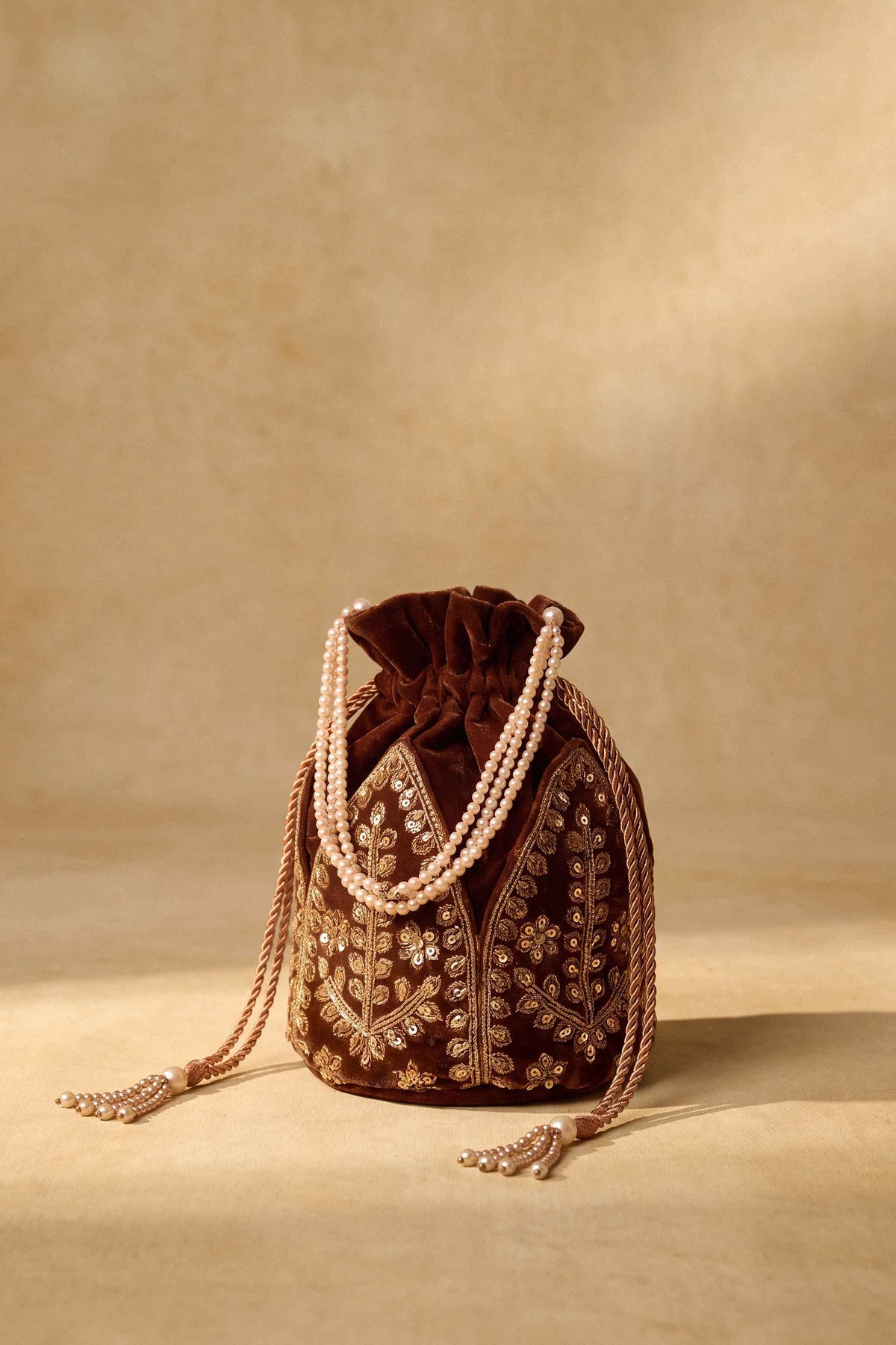 Embroidered Pouch - ST1PE-LUXE26WV1-1