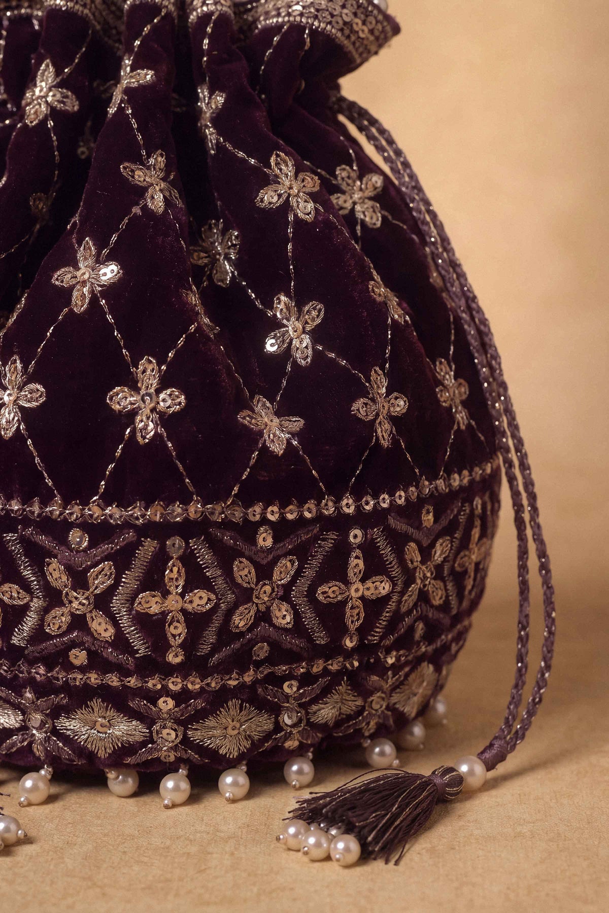 Embroidered Pouch - ST1PE-LUXE26WV2-9