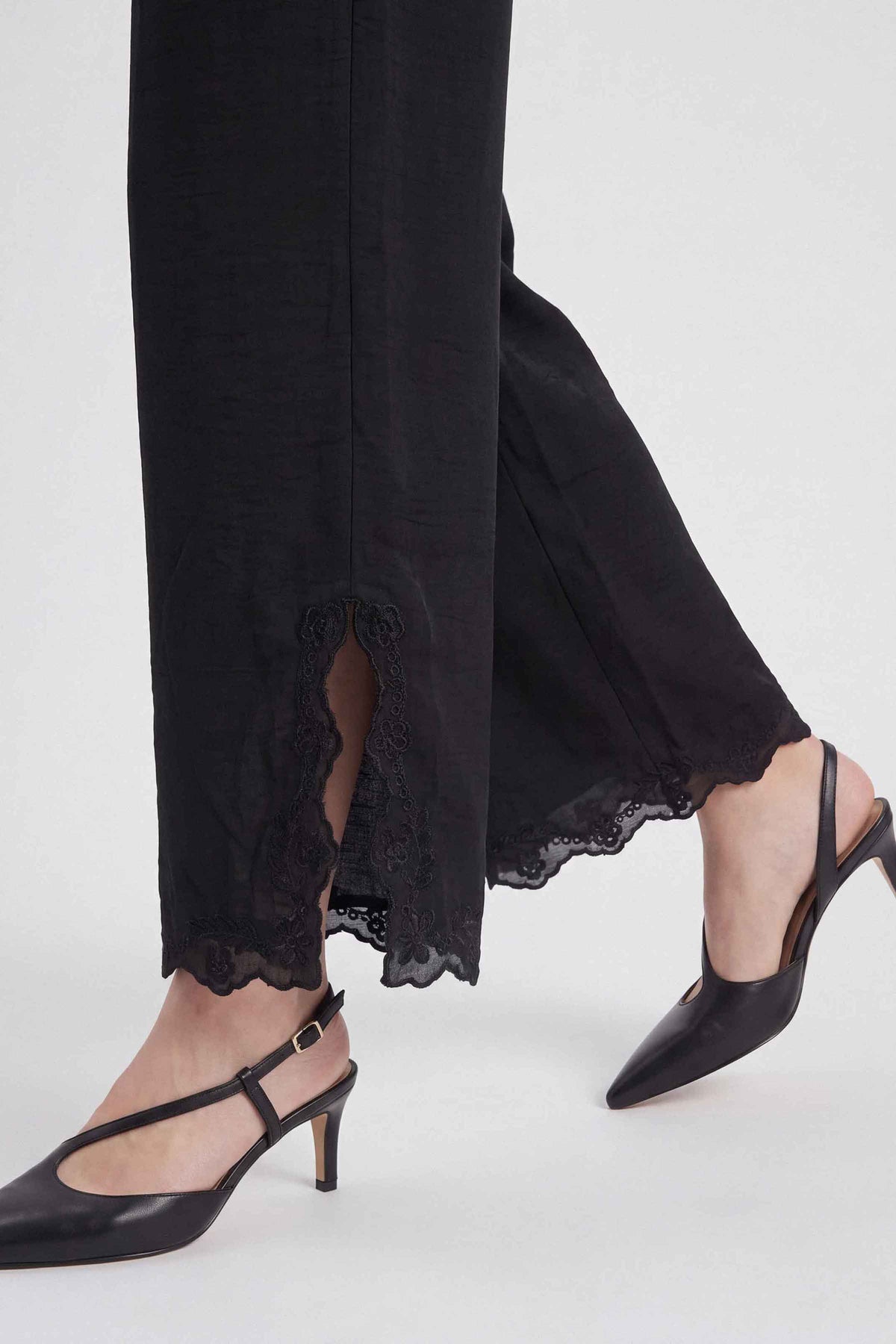 Embroidered Shalwar - ST1TE-PRET26WV1-2