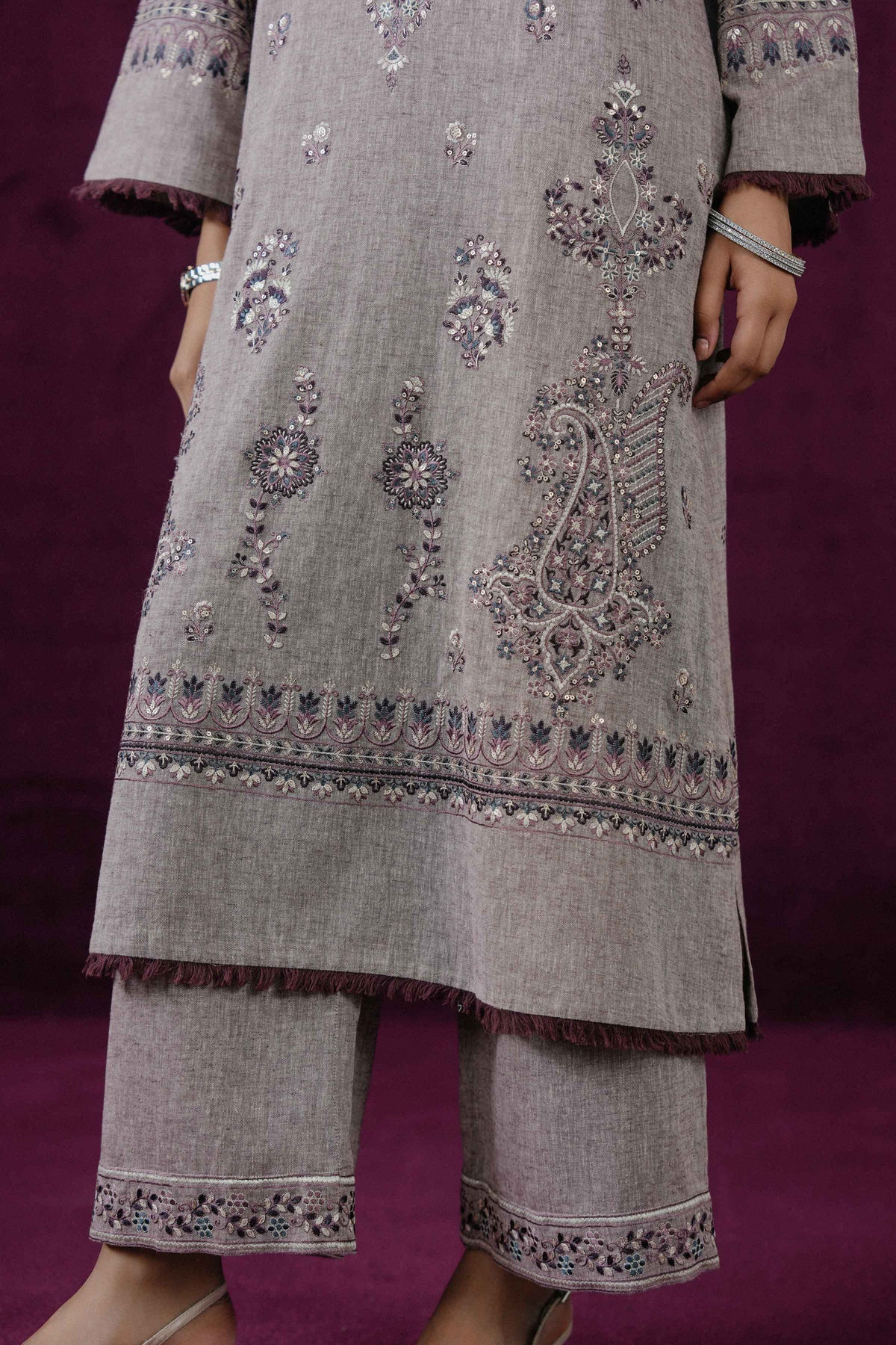 2 PIECE - EMBROIDERED SUIT - ST2PE-BOUT26WV2-15