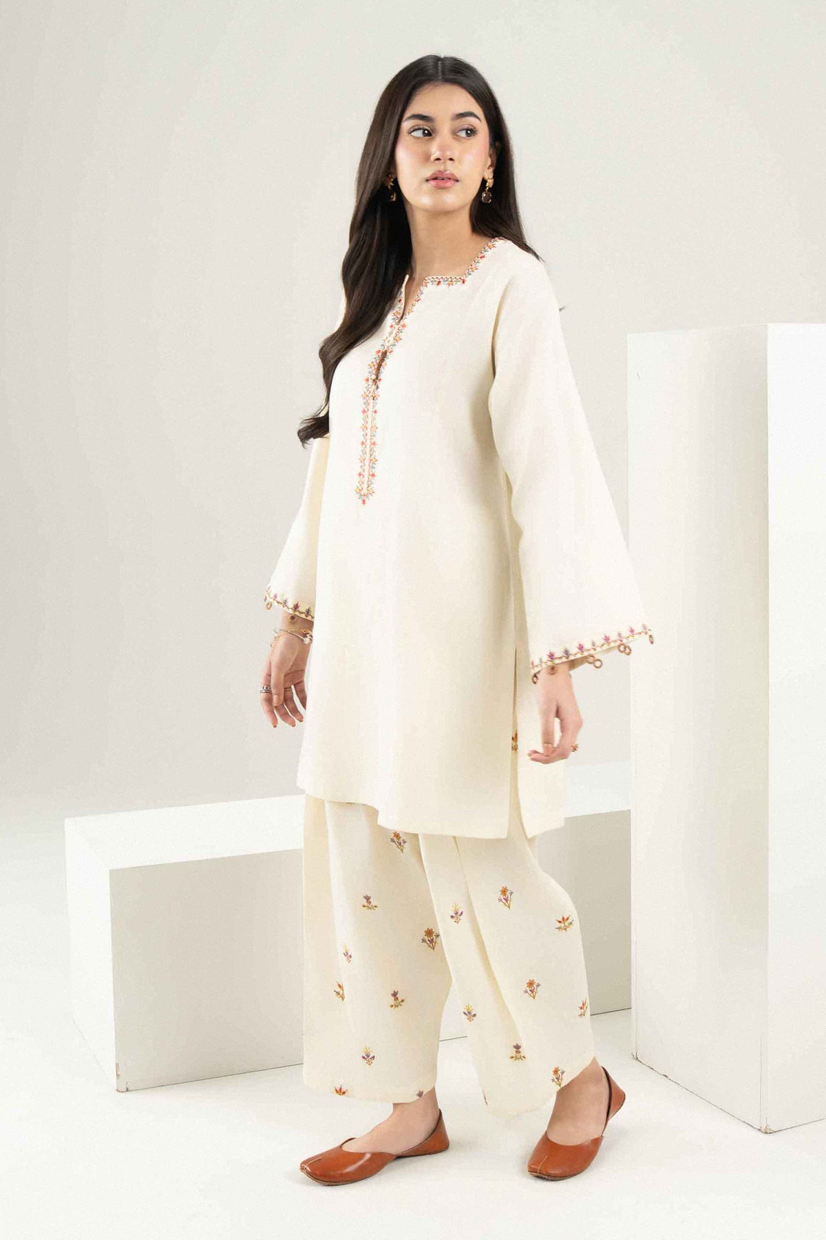 2 Piece - Embroidered Suit - ST2STE-PRET26WV2-31