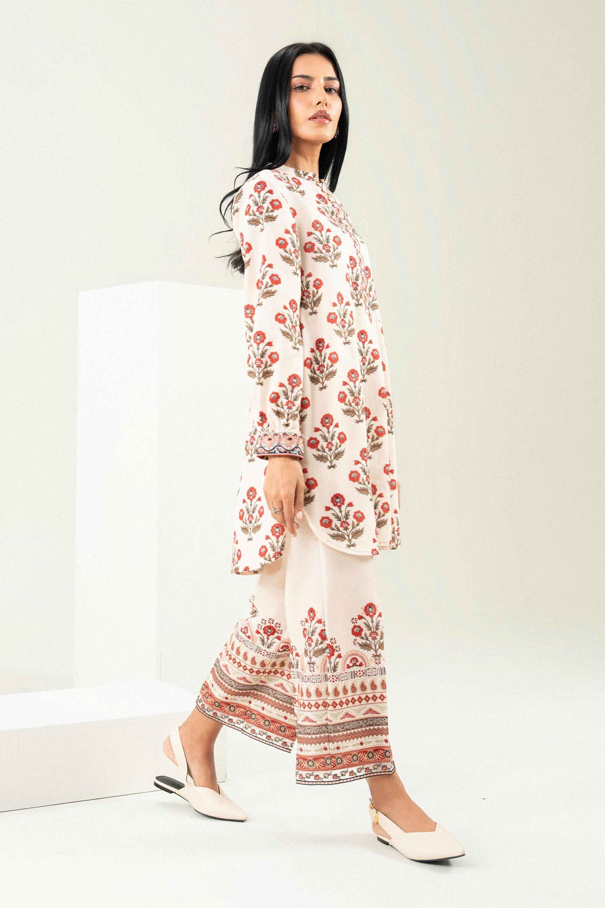 2 Piece - Printed Embroidered Suit - ST2STE-PRET26WV2-45