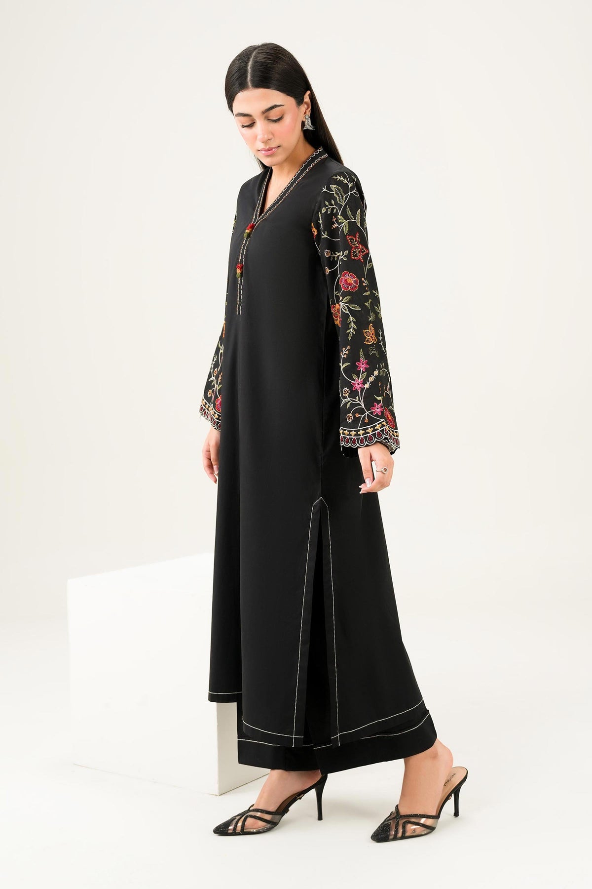 2 Piece - Embroidered Suit - ST2STE-PRET26WV2-5