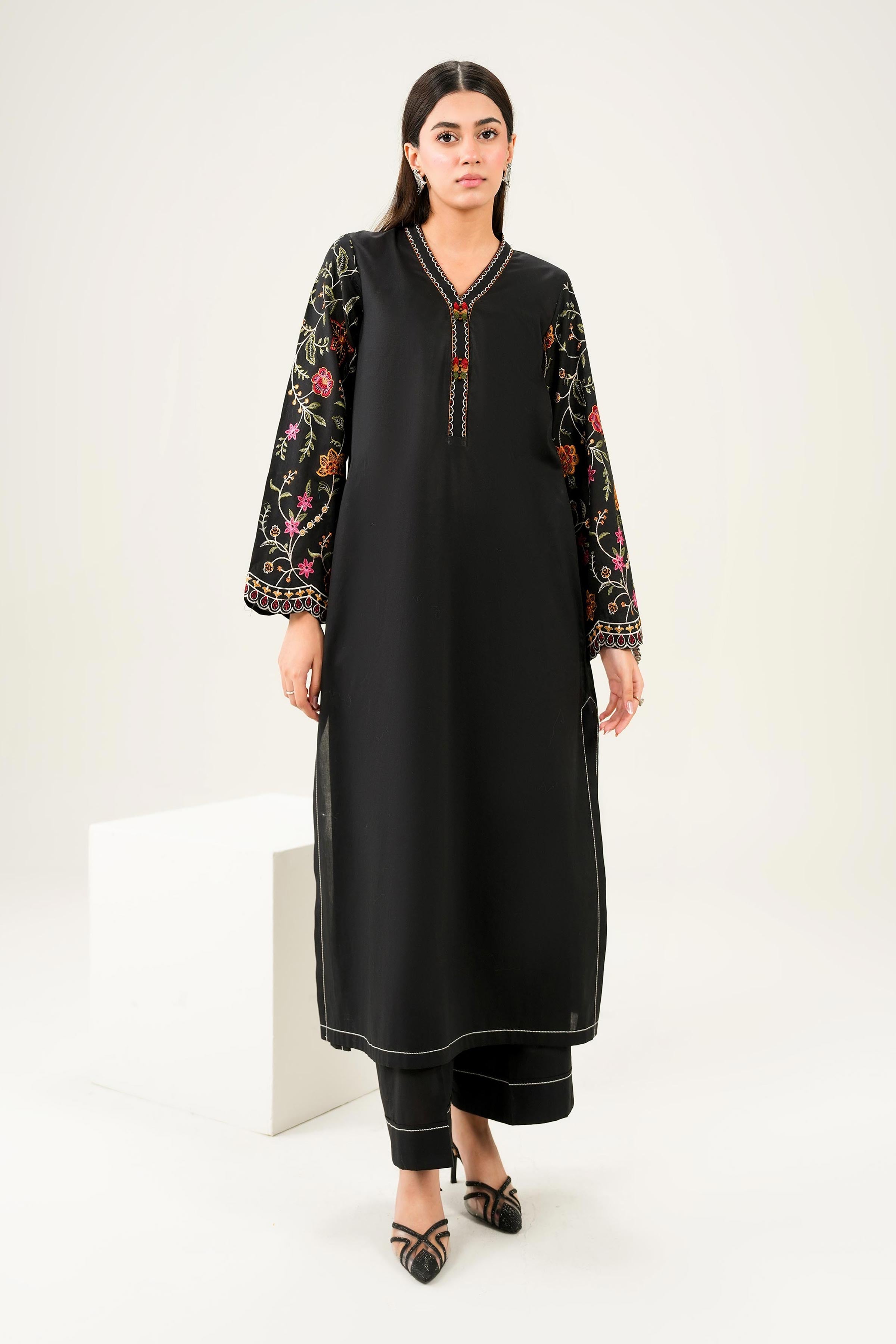2 Piece - Embroidered Suit - ST2STE-PRET26WV2-5