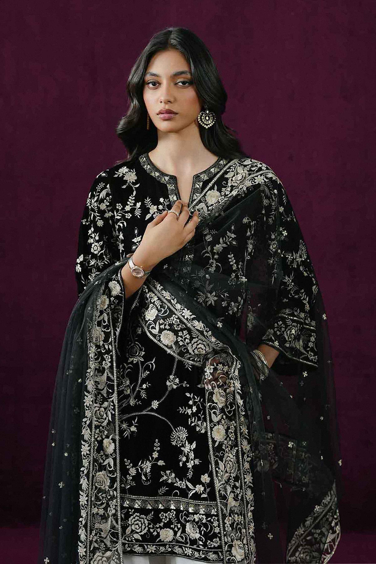 3 PIECE - EMBROIDERED SUIT - ST3PE-BOUT26WV1-23