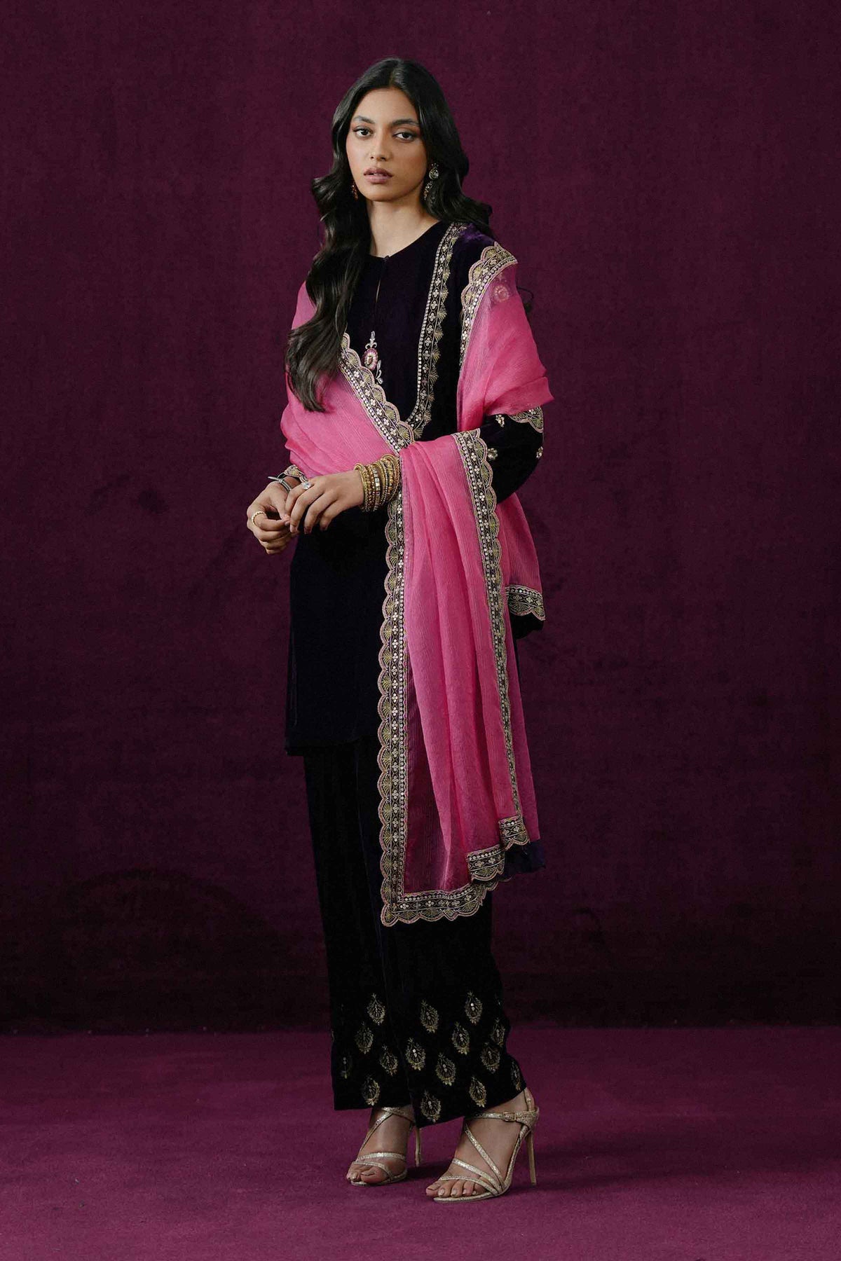 3 PIECE - EMBROIDERED SUIT - ST3PE-BOUT26WV2-16