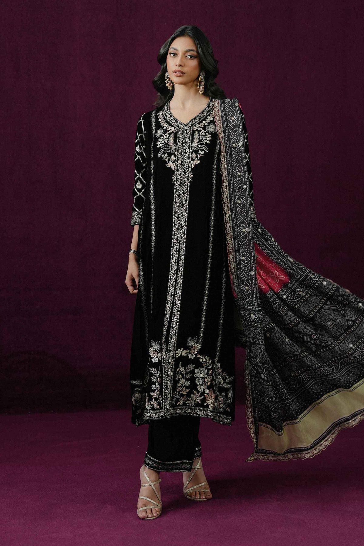3 PIECE - EMBROIDERED SUIT - ST3PE-BOUT26WV2-28