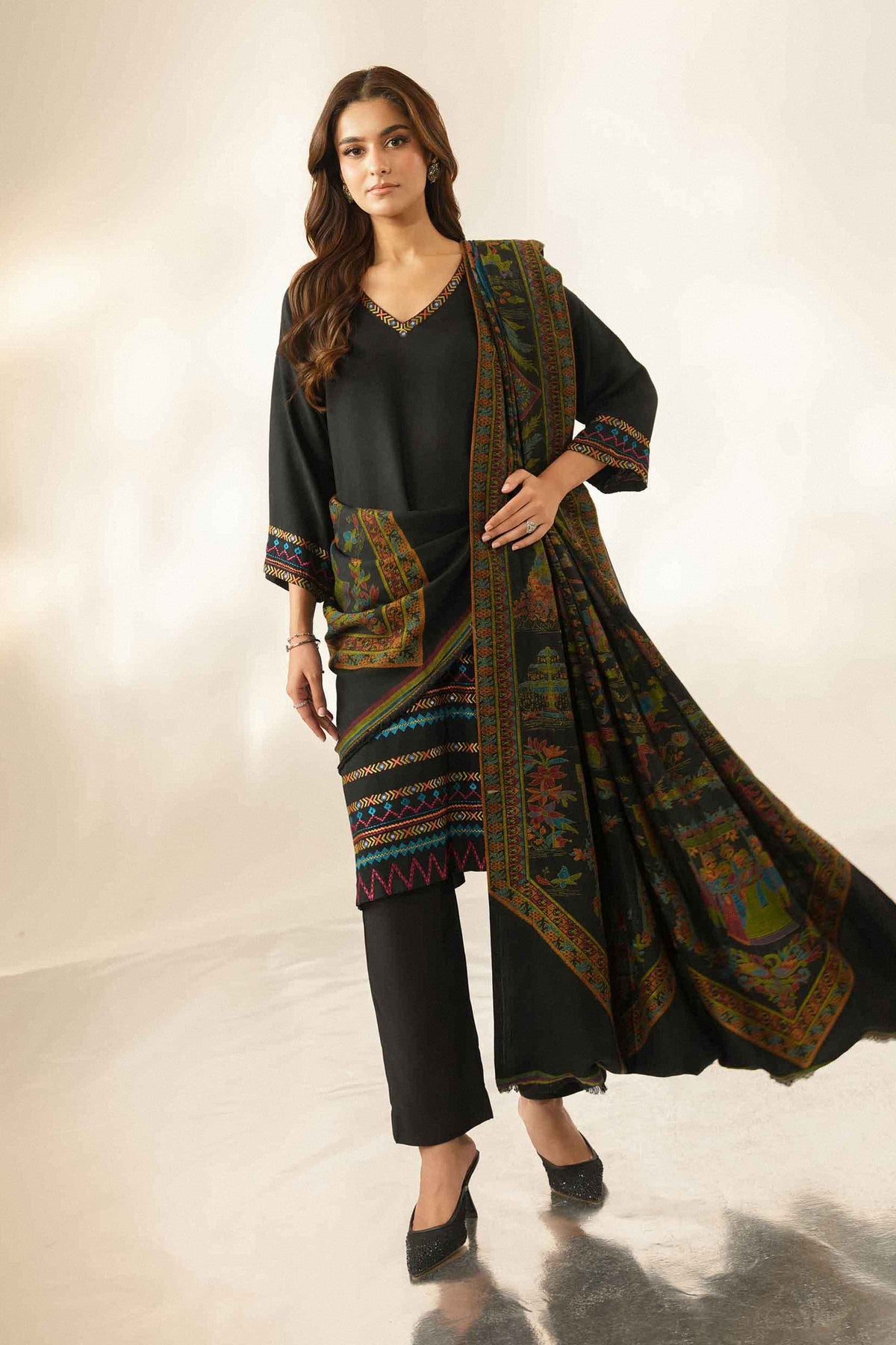 3 Piece - Embroidered Suit - ST3PE-LUXE26WV1-10