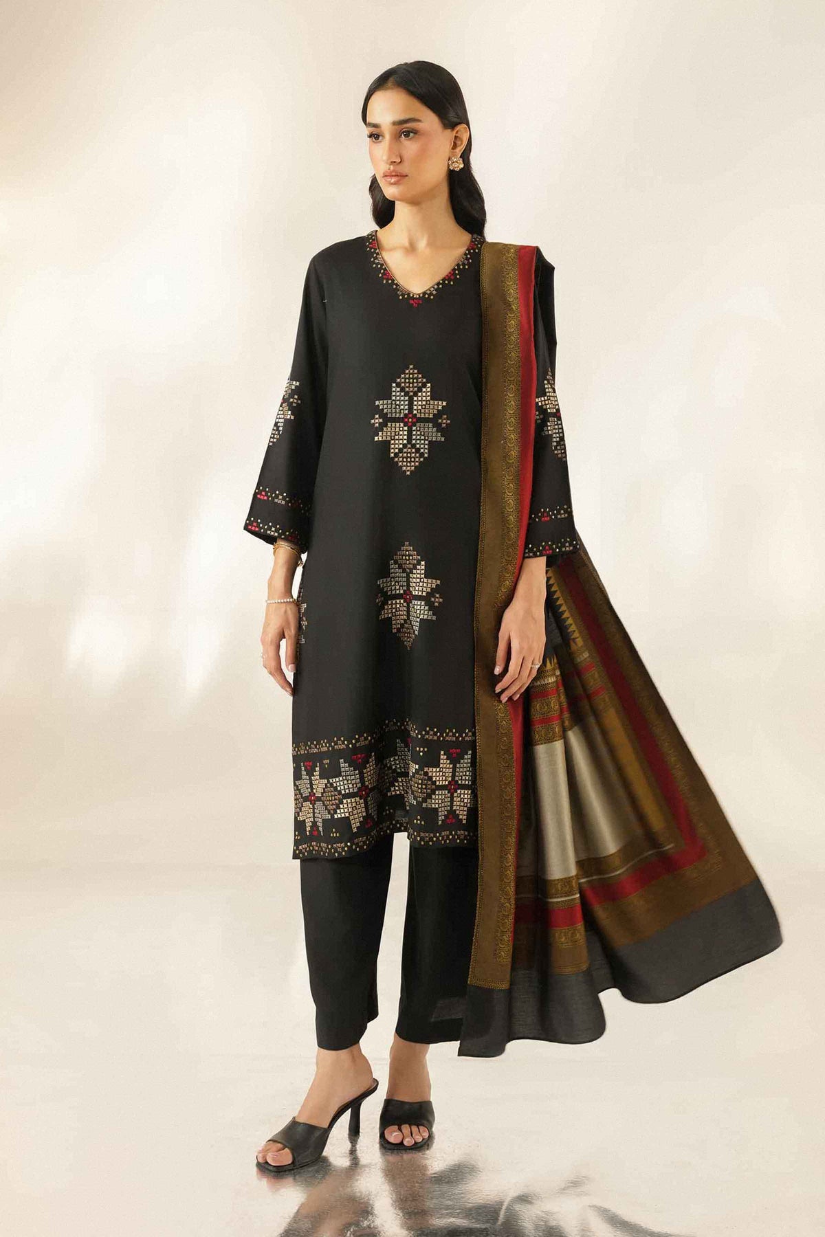 3 Piece - Embroidered Suit - ST3PE-LUXE26WV3-47