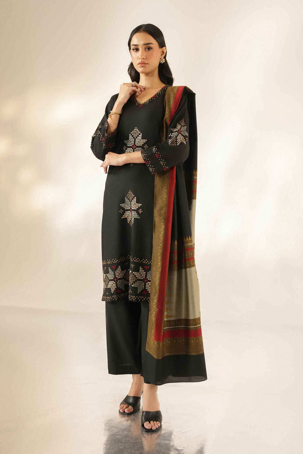 3 Piece - Embroidered Suit - ST3PE-LUXE26WV3-47