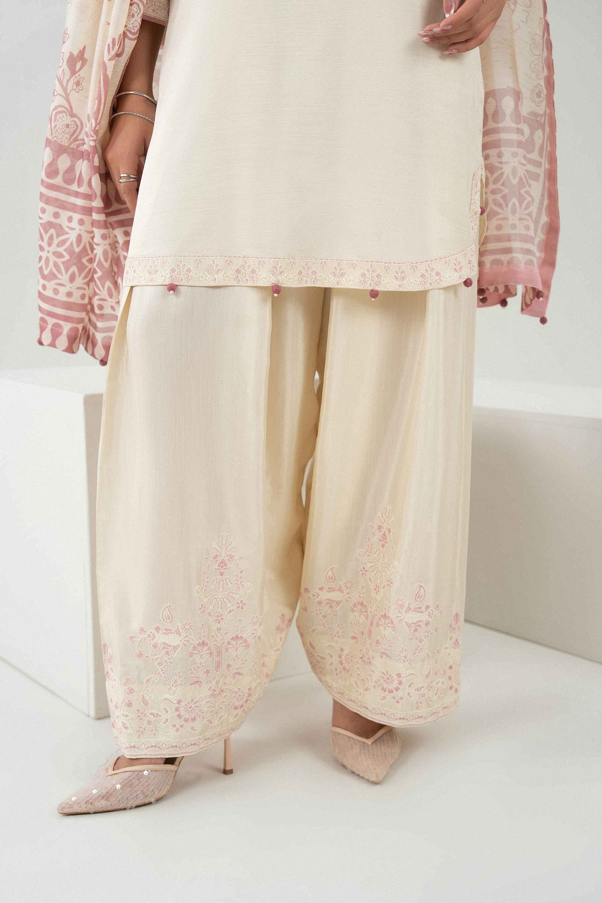 3 PIECE - PRINTED EMBROIDERED SUIT - ST3PE-PRET26WV1-14