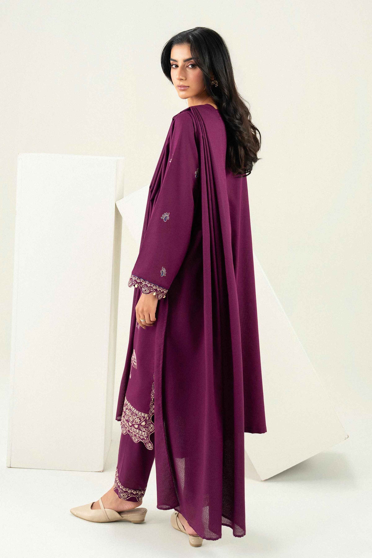 3 Piece - Embroidered Suit - ST3PE-PRET26WV1-20