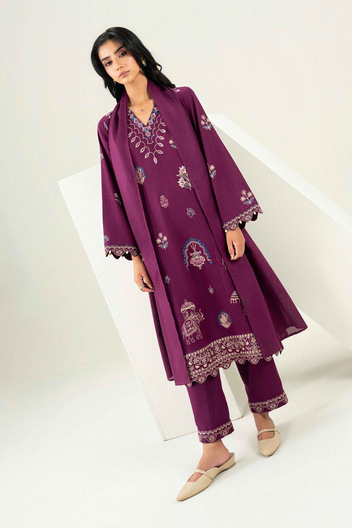 3 Piece - Embroidered Suit - ST3PE-PRET26WV1-20