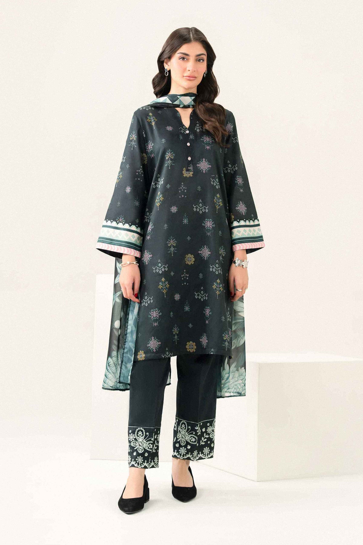 3 Piece - Printed Embroidered Suit - ST3PE-PRET26WV2-26
