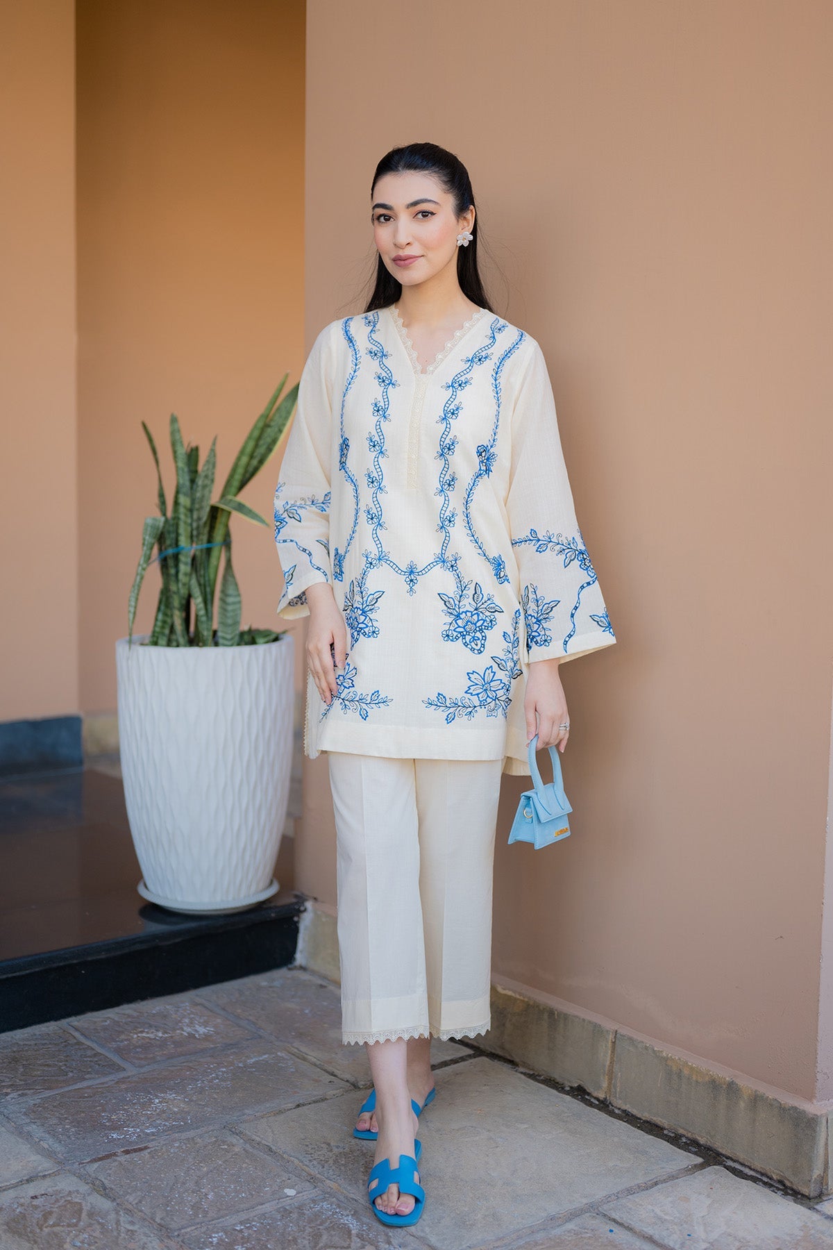 https://cdn.shopify.com/s/files/1/0704/5916/2937/files/STA_1677.jpg?v=1752139626