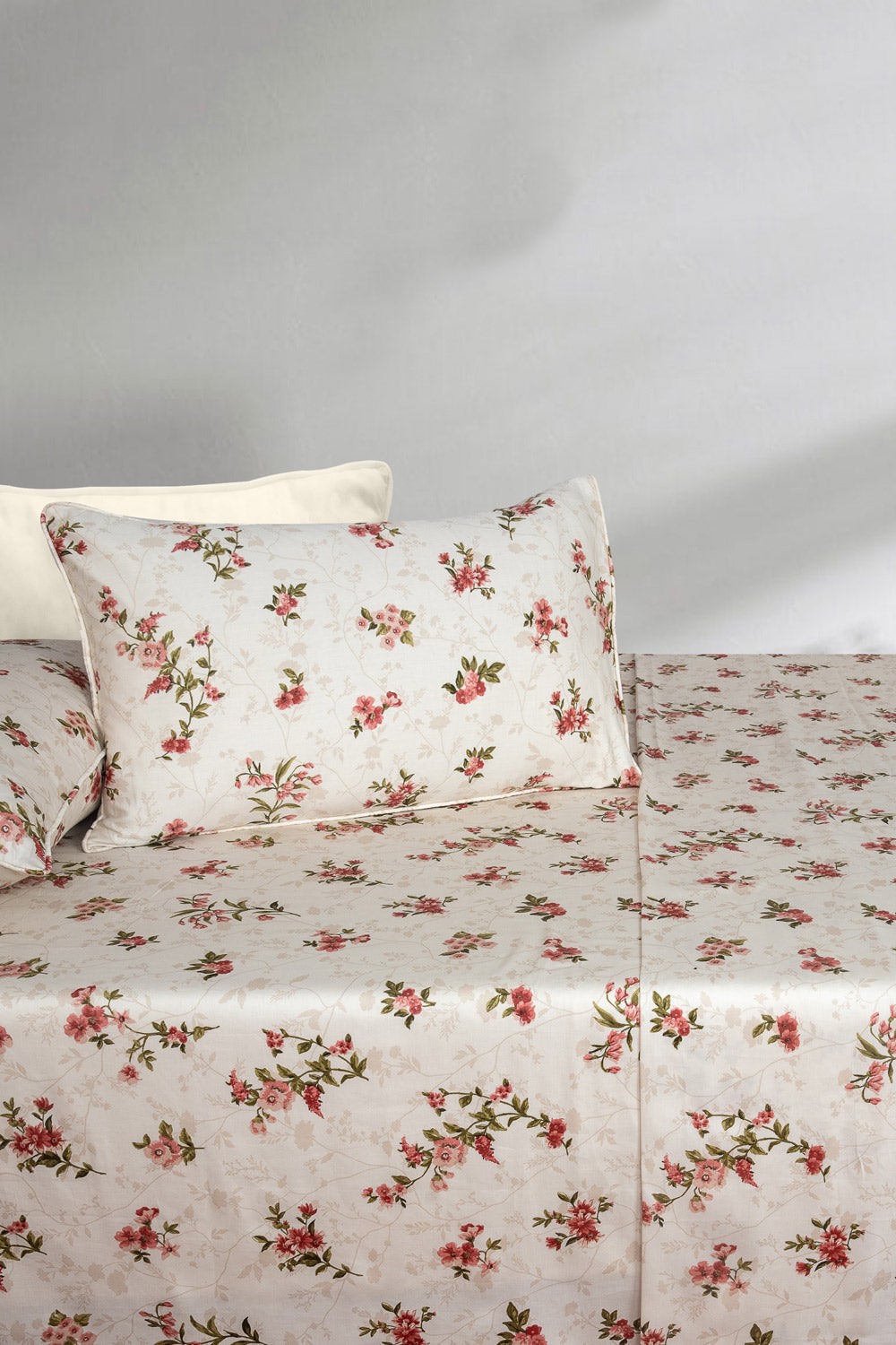 Sada Bahar T-200 Cotton Rich Bed Sheet Set