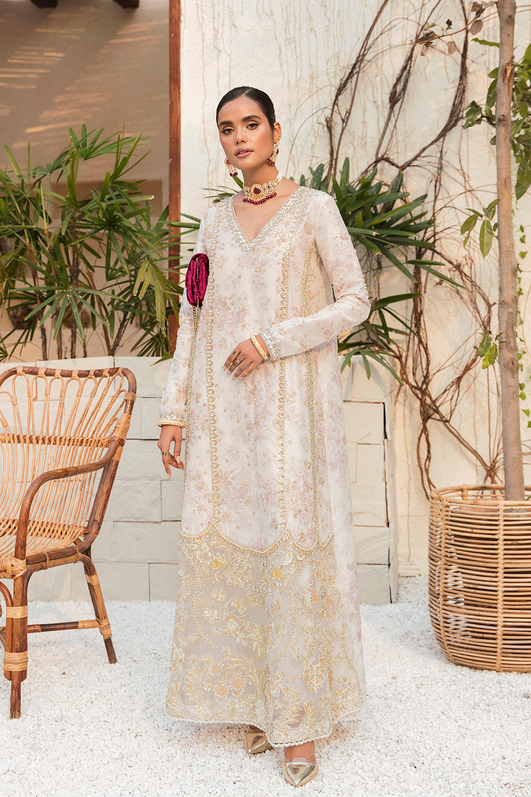 https://cdn.shopify.com/s/files/1/0523/4327/5696/products/Safa-1.jpg?v=1755960975