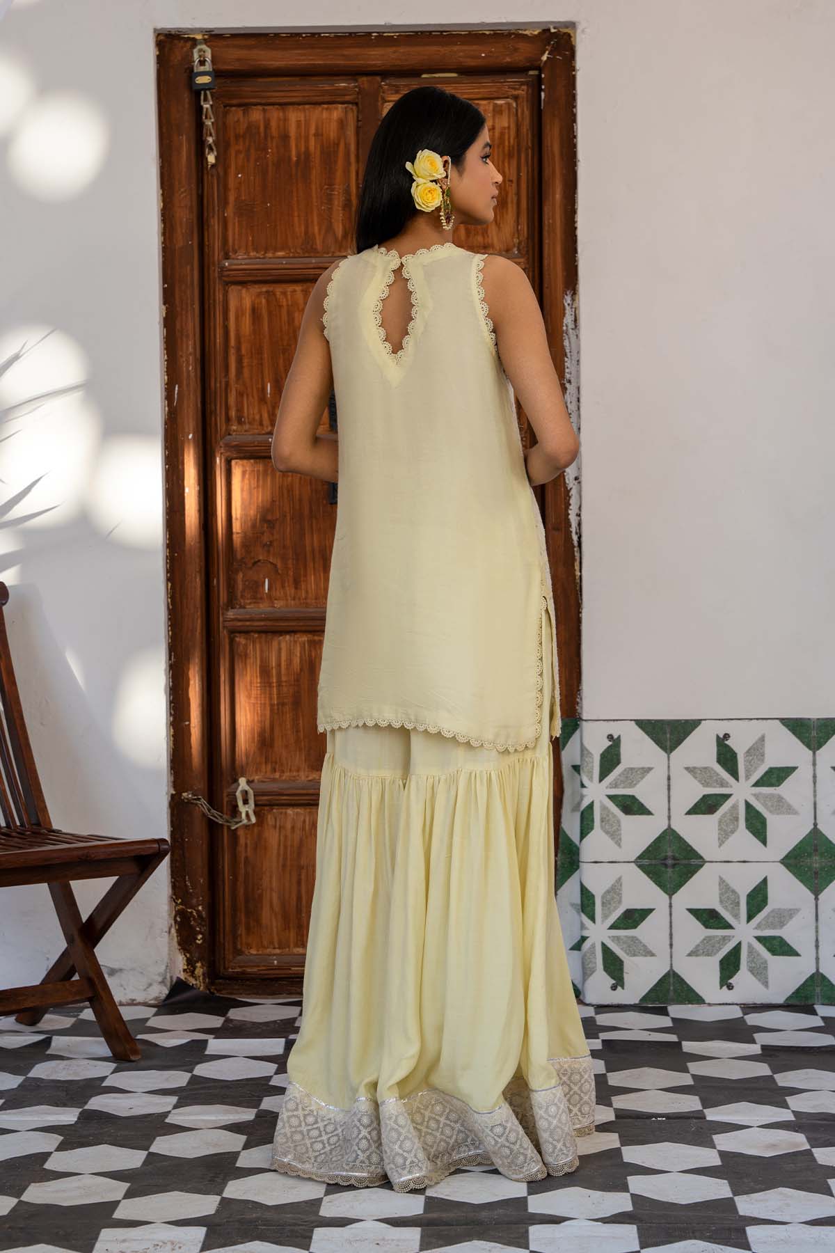 https://cdn.shopify.com/s/files/1/0742/2718/8017/files/Sahiba-24-2_3.jpg?v=1755503289