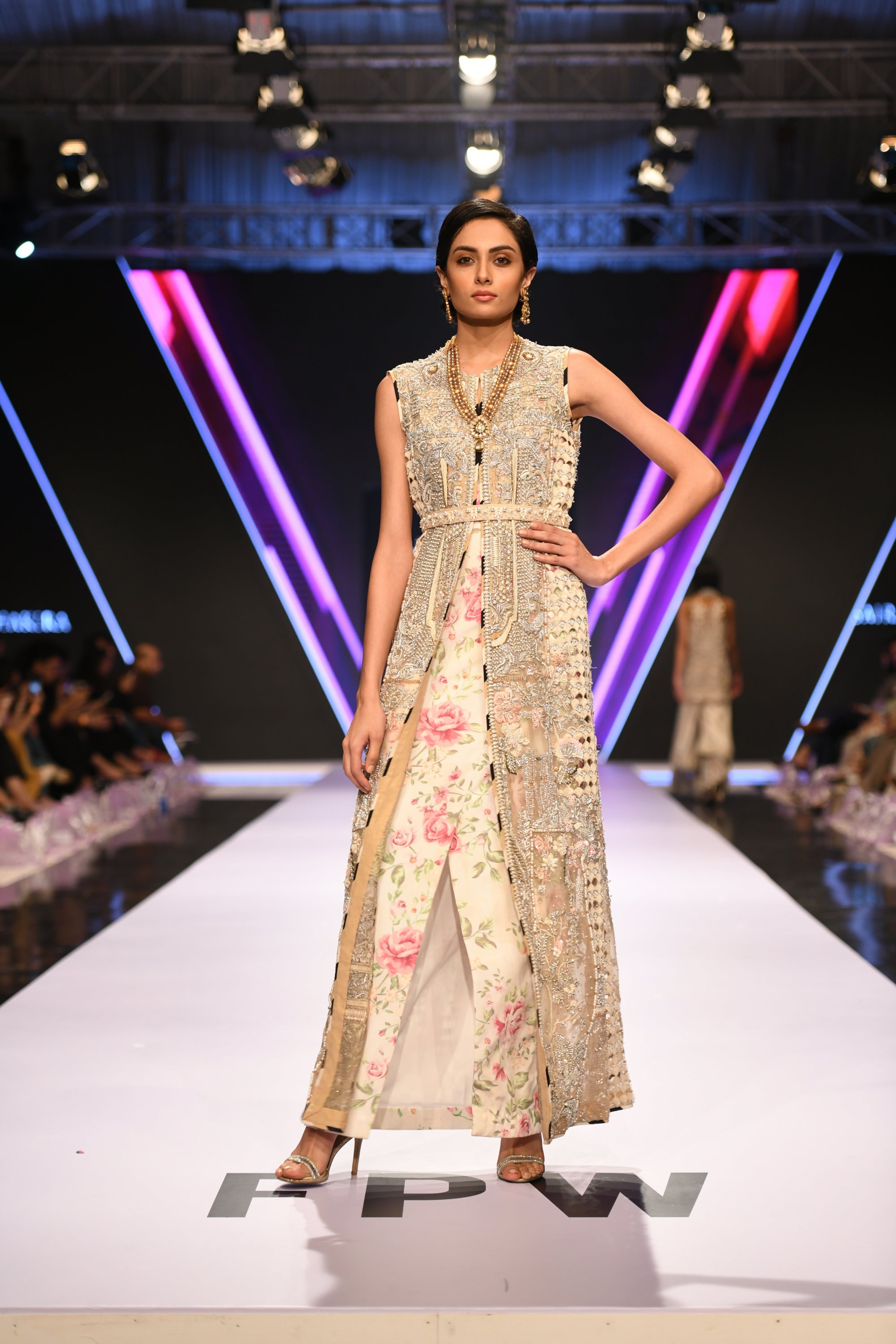 Seril Dupatta