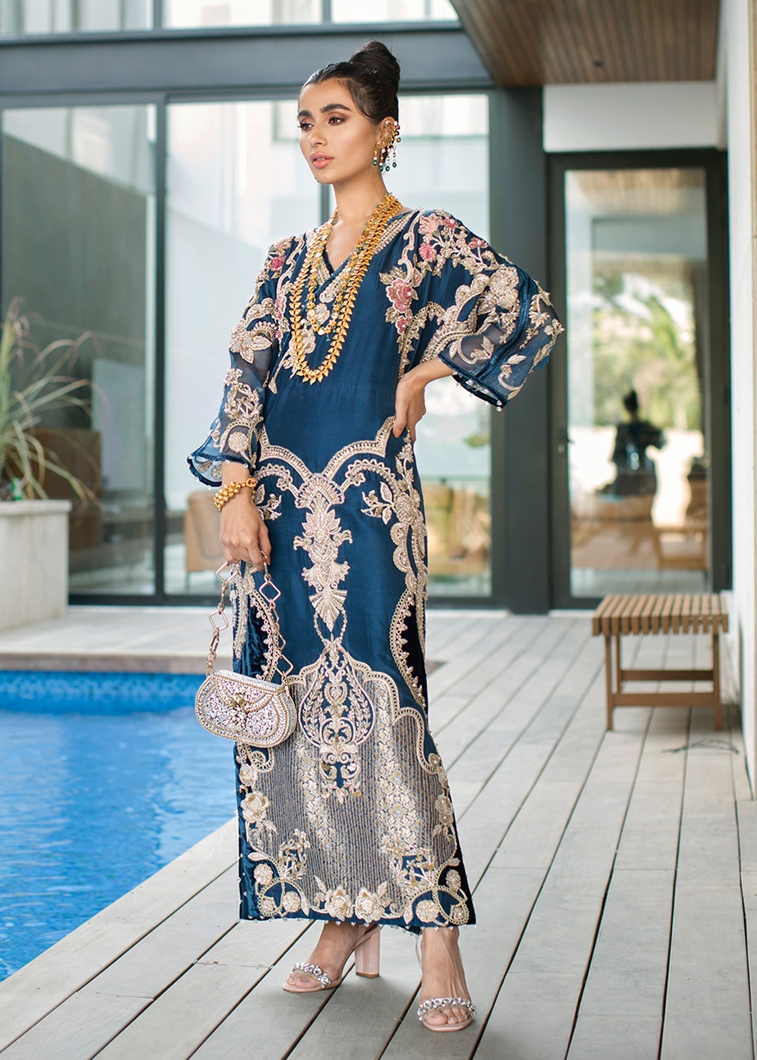 Saira Shakira – Azure Style