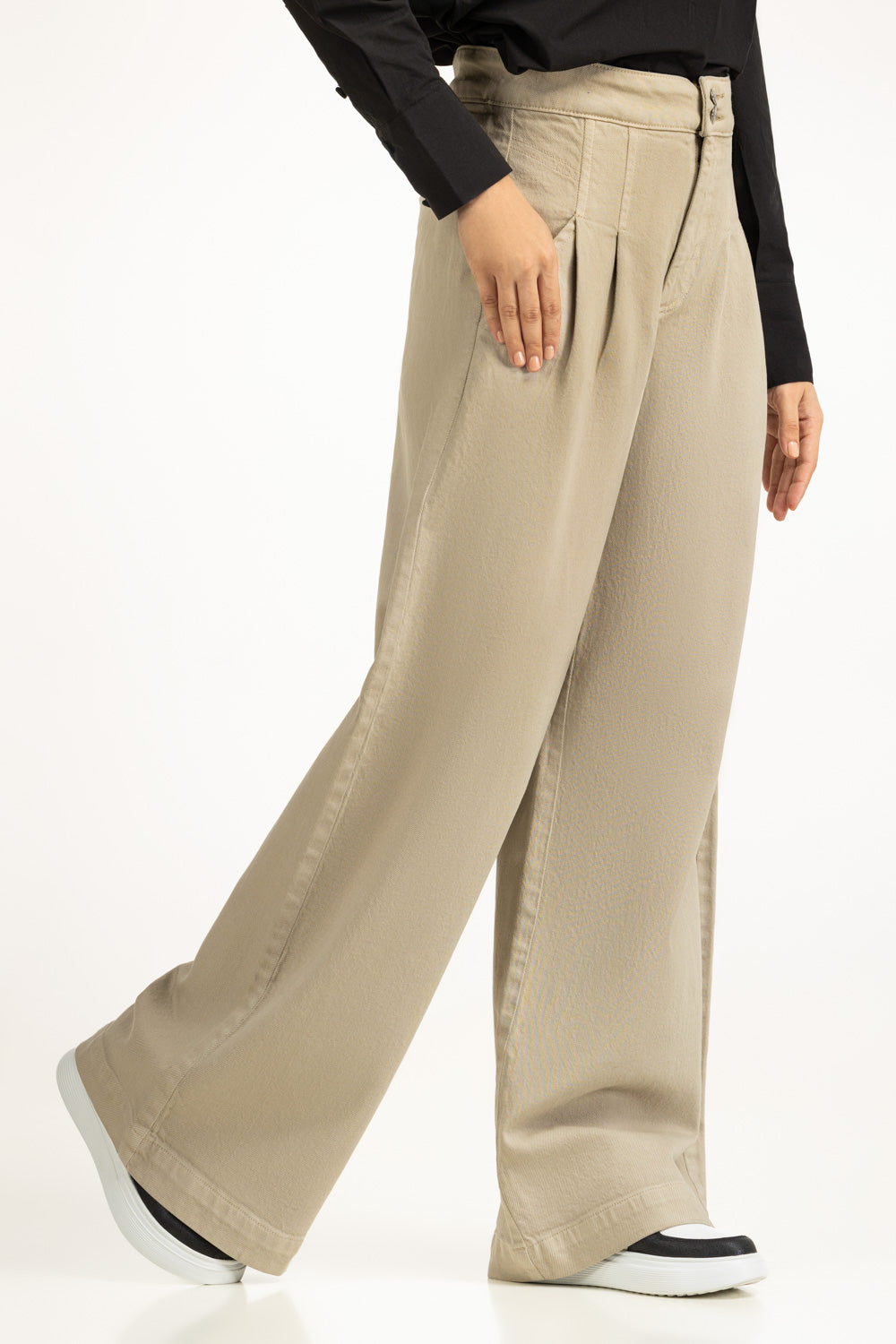 Wide Leg Fit Trousers
