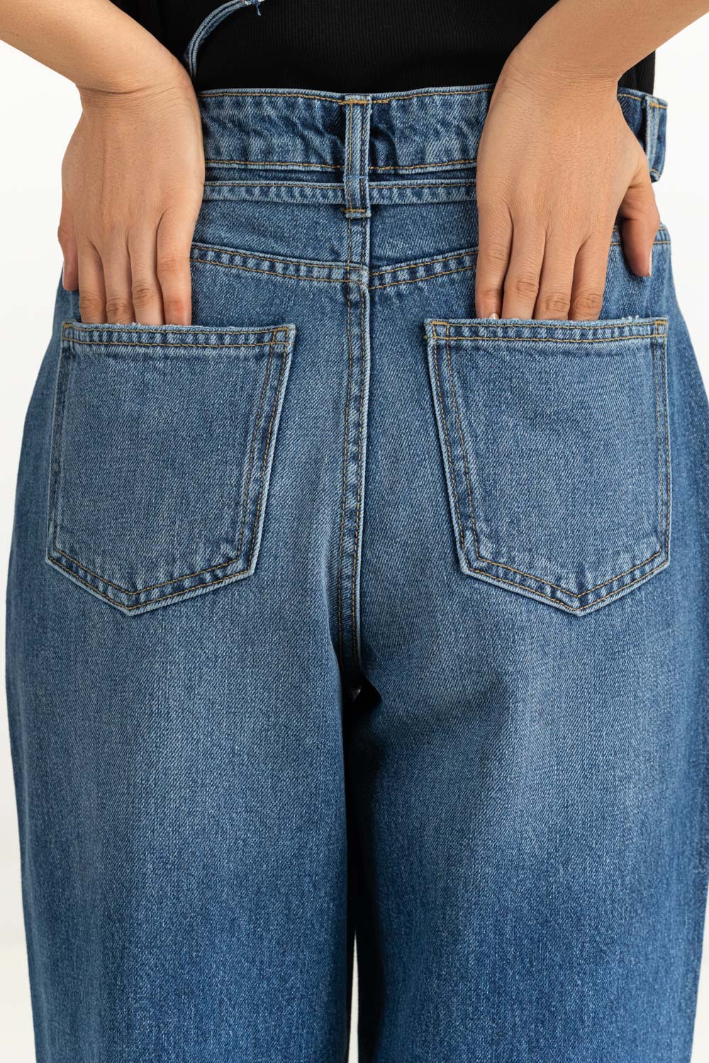 Barrel Fit Jeans