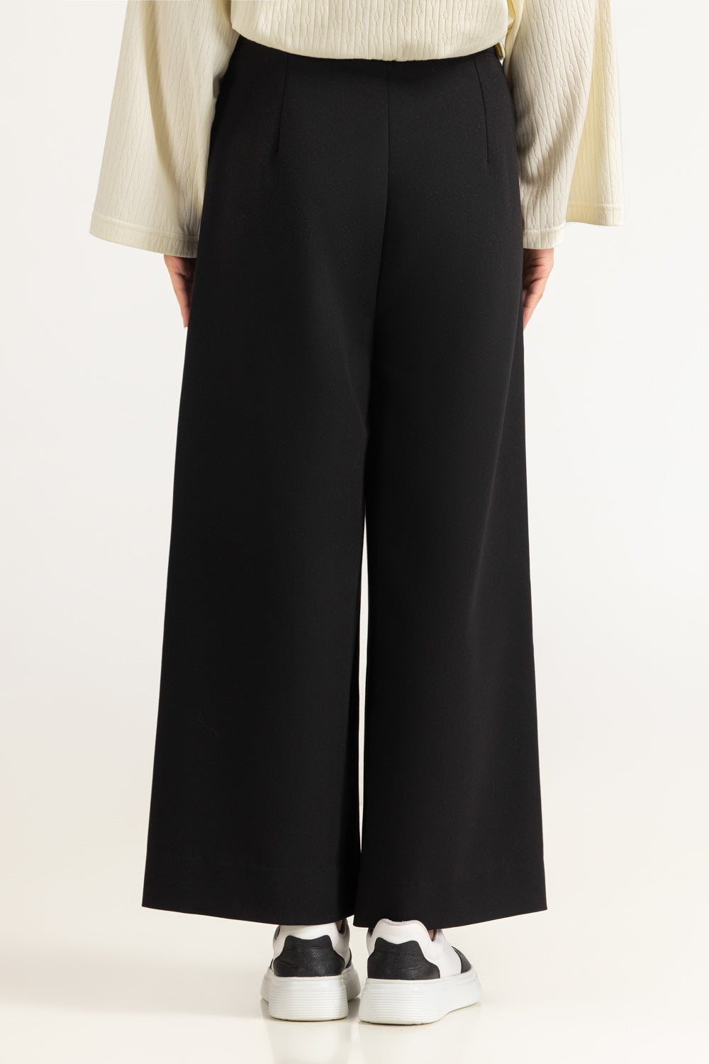 Straight Fit Pant