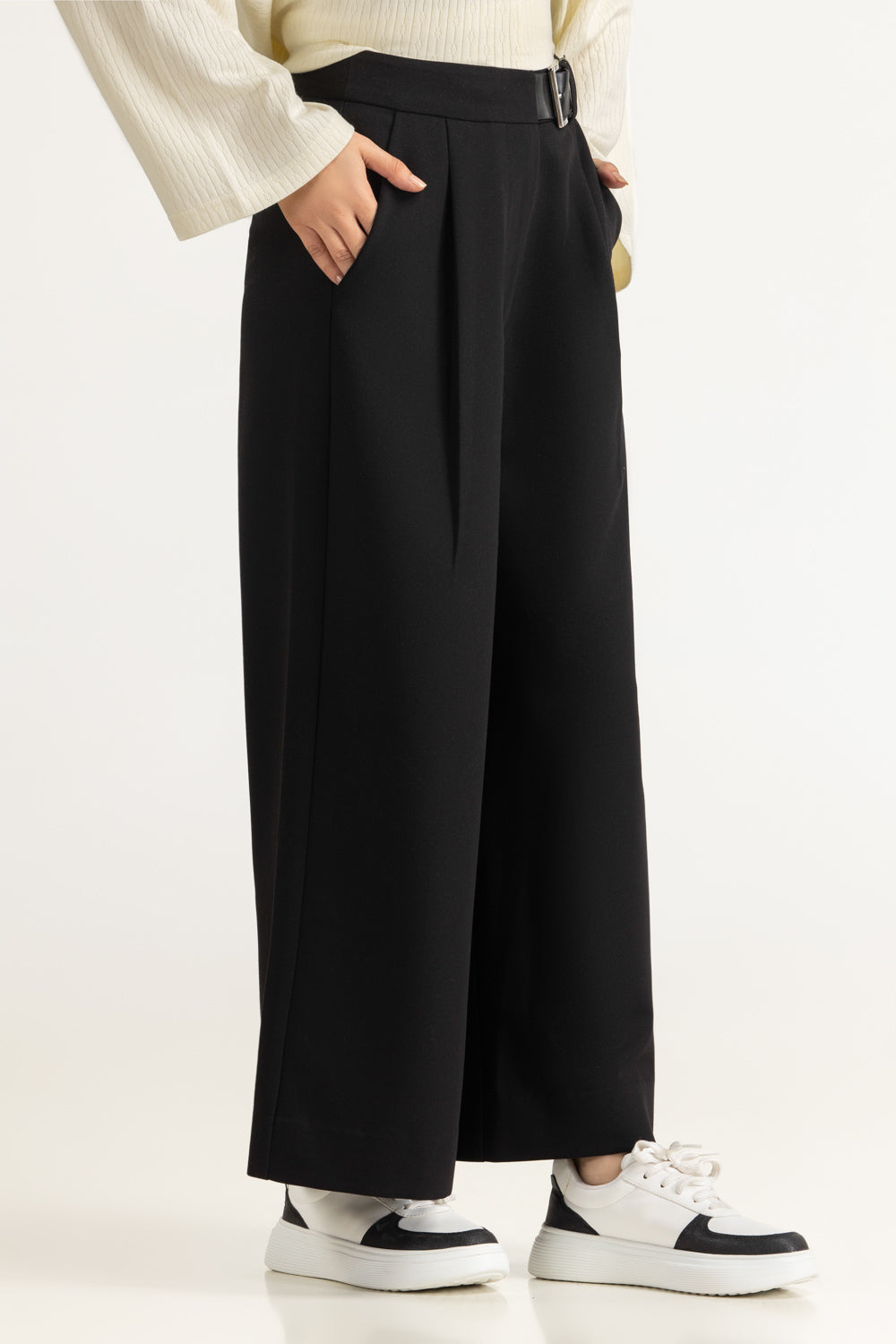 Straight Fit Pant