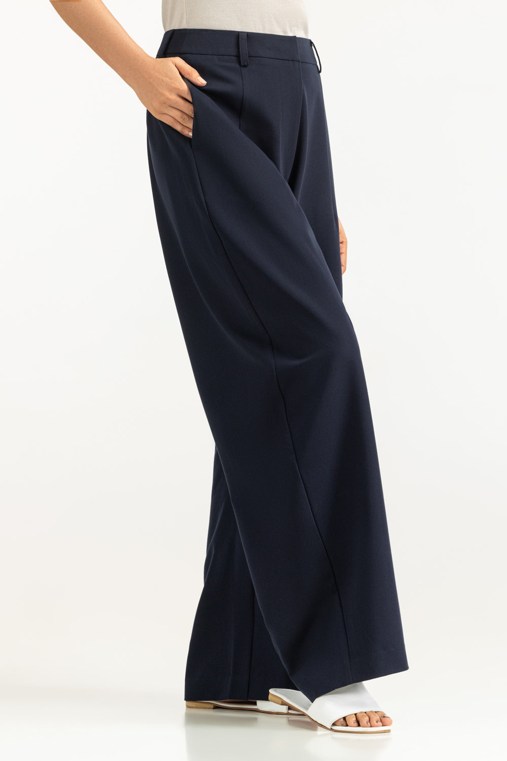 Barrel Fit Pant