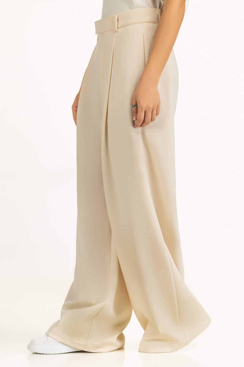 Wide Leg Fit Pant