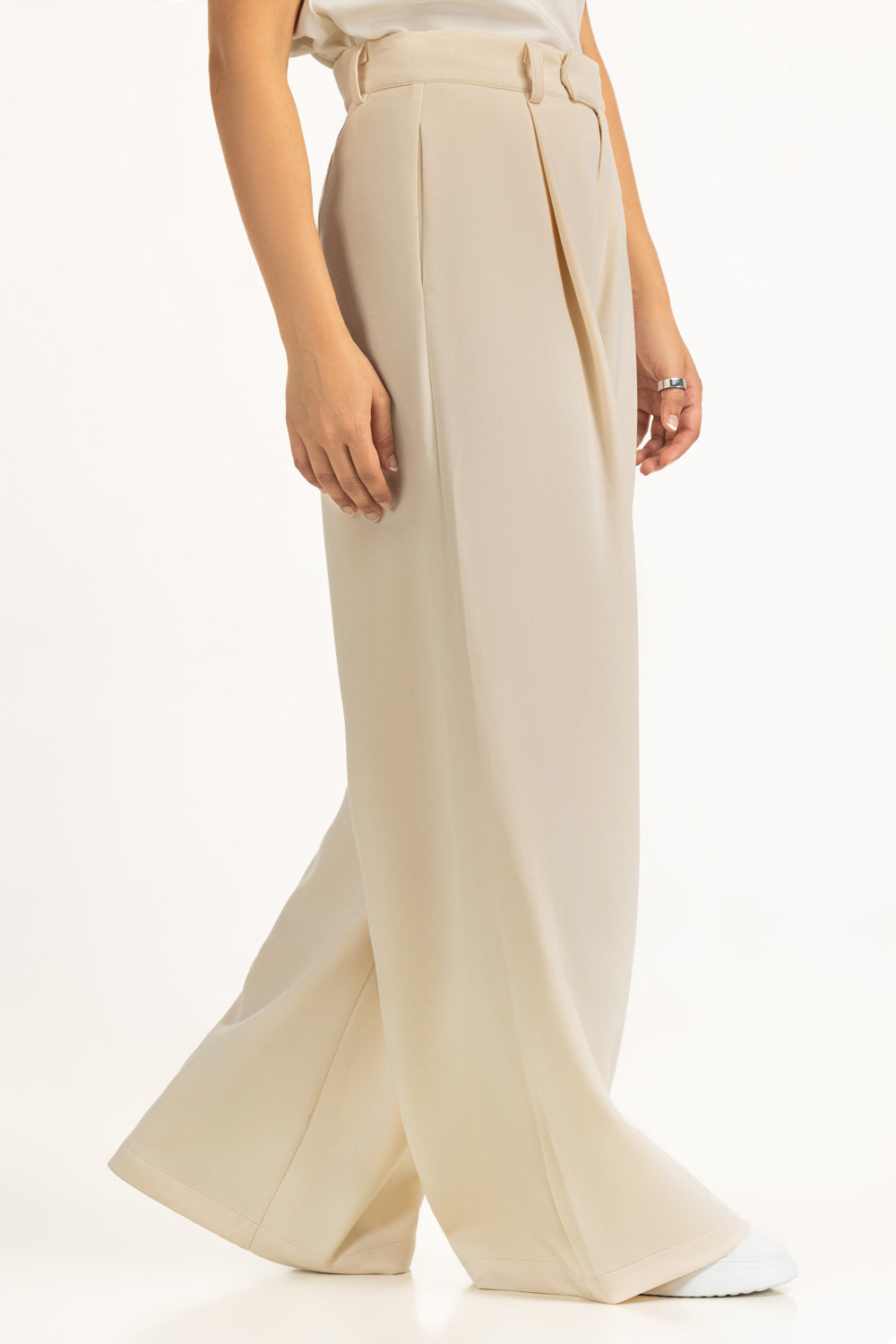 Wide Leg Fit Pant