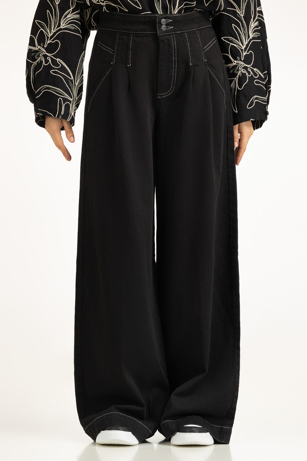 Wide Leg Fit Trousers