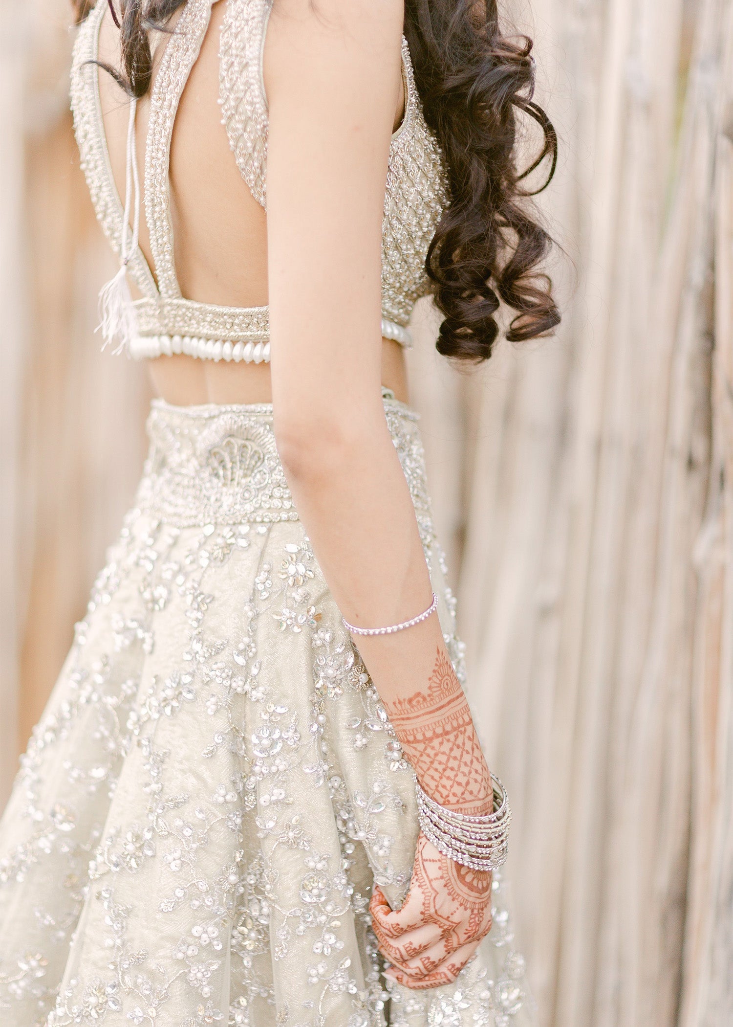 https://cdn.shopify.com/s/files/1/3006/7522/files/Sangeet-135.jpg?v=1717663641