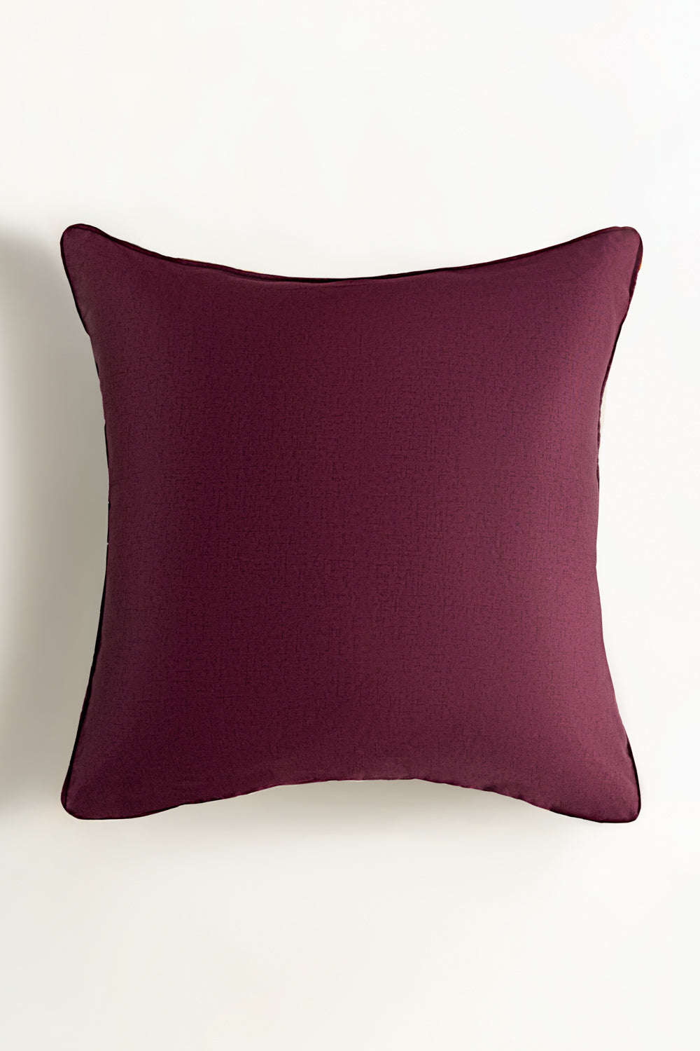 https://cdn.shopify.com/s/files/1/0706/3253/8159/files/Schiffli-T-200-Euro-Sham-Cushion-Cover-gulahmed-back_3.jpg?v=1761814920