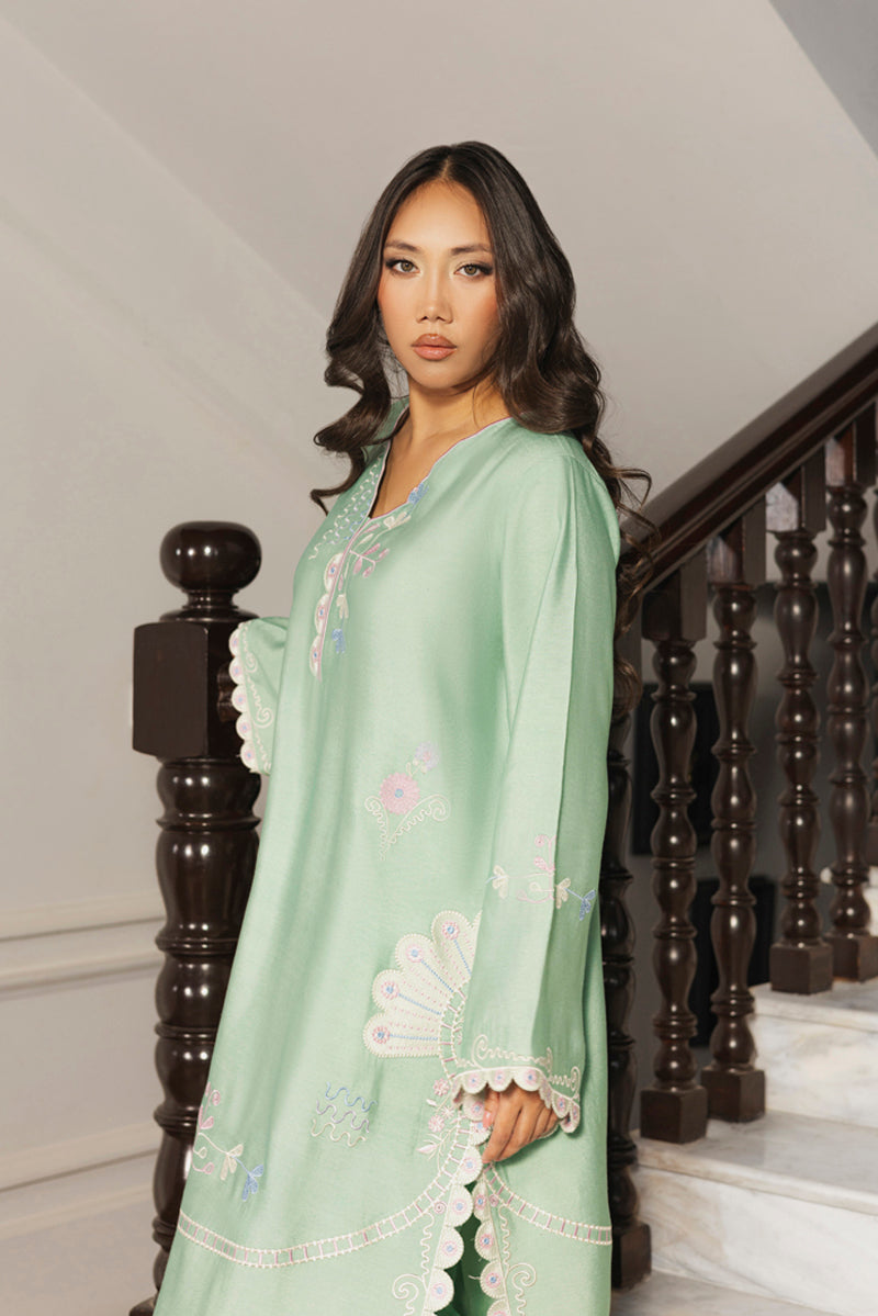 https://cdn.shopify.com/s/files/1/0904/3817/2979/files/Seafoam_Serenity_2.jpg?v=1772691779