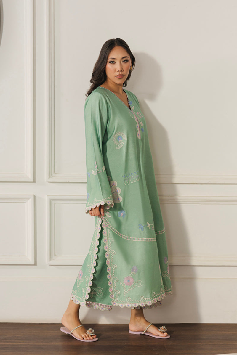 https://cdn.shopify.com/s/files/1/0904/3817/2979/files/Seafoam_Serenity_3.jpg?v=1772691779