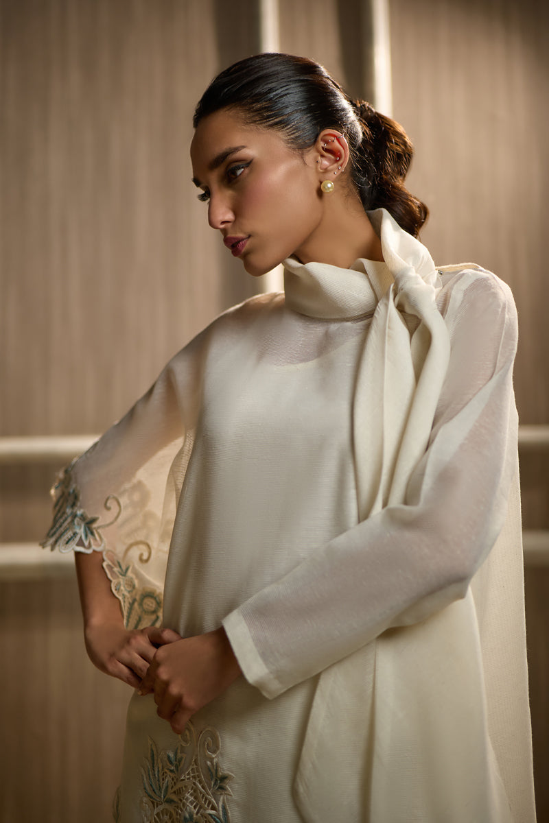 Serafina Cape