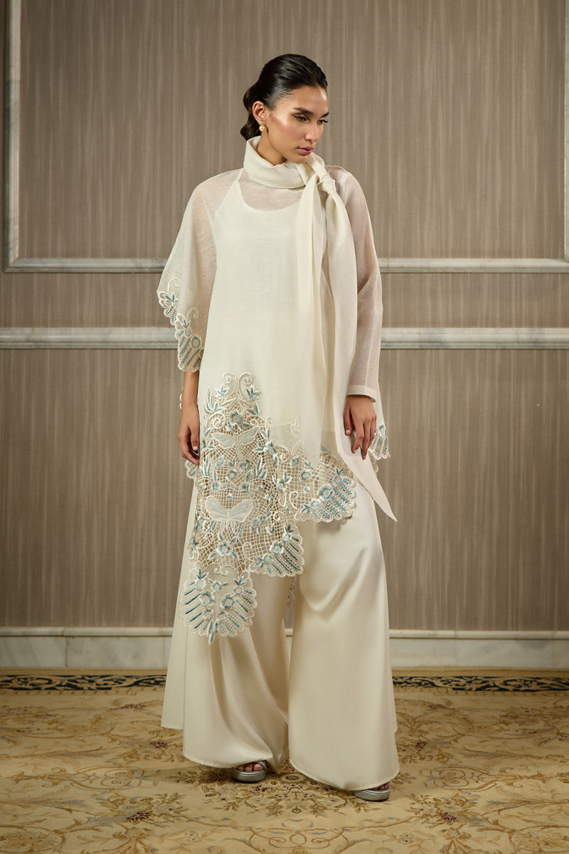 Serafina Cape